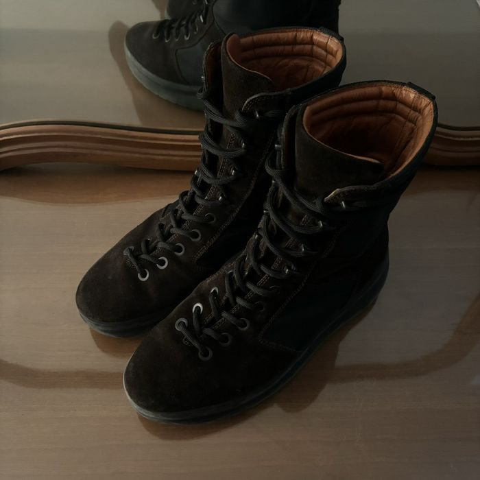 yeezy military boot onyx shade