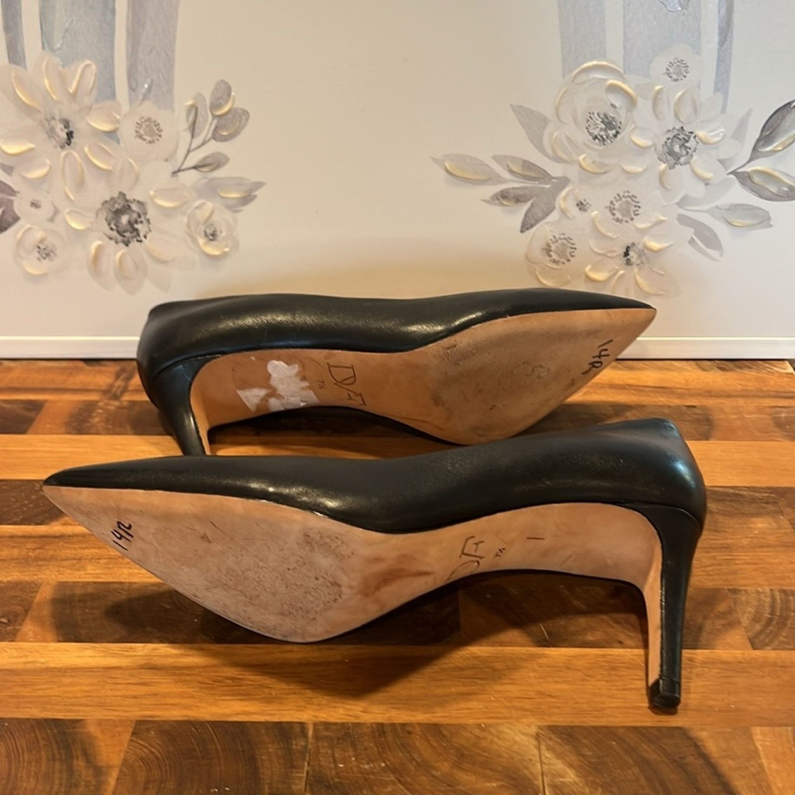 Diane von Furstenberg Diane Von Furstenberg The Olee Black Leather Heels Size US 7.5 / IT 37.5 - 11 Thumbnail