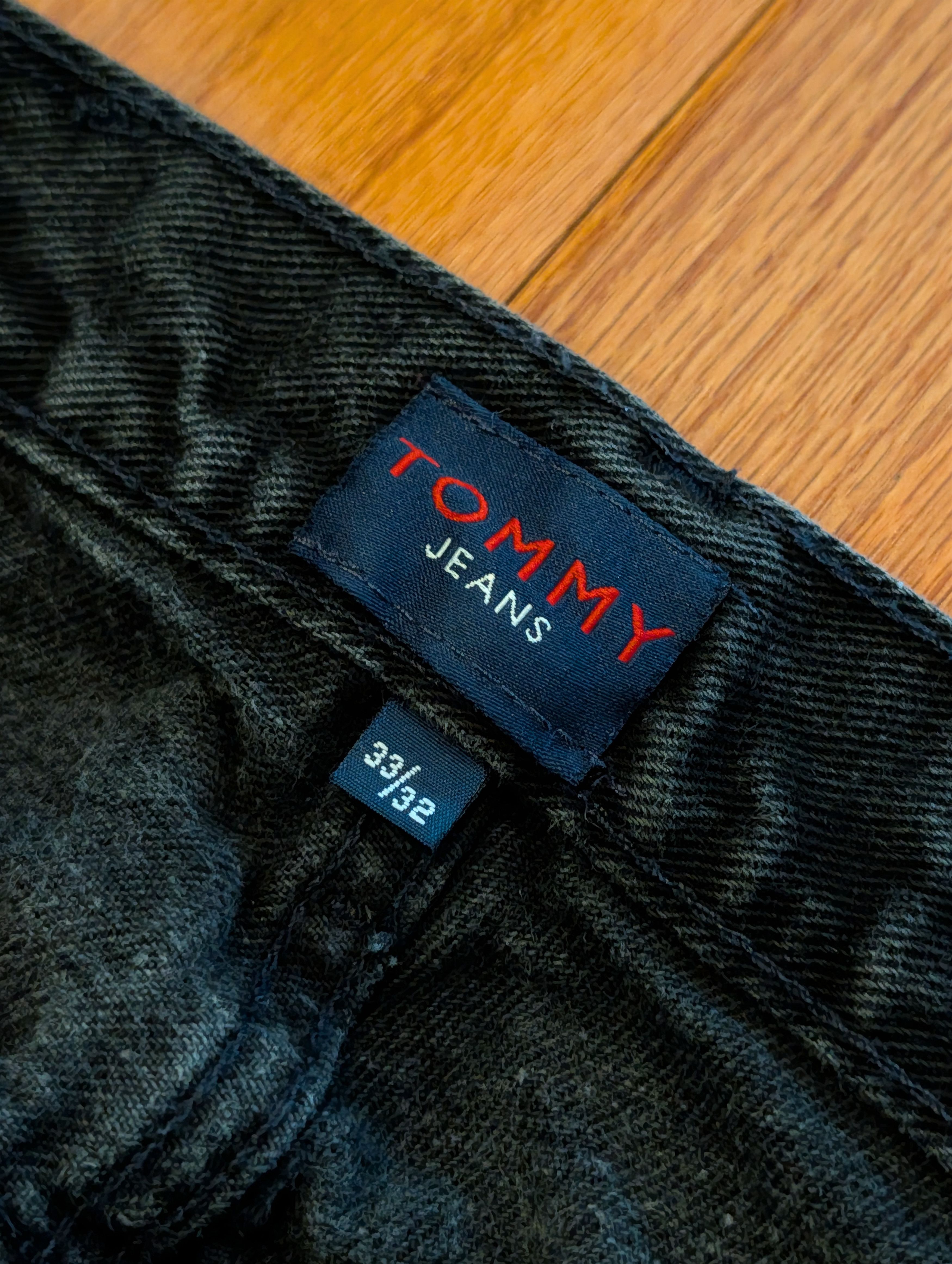 Tommy Hilfiger VTG Tommy Hilfiger Jeans Mens 33x32 *Fits 32x27 Baggy 90s Size US 33 - 8 Thumbnail