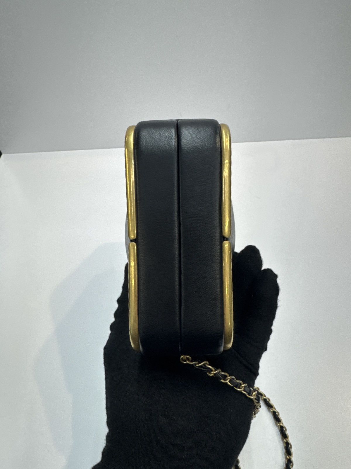 Chanel Chanel Black Lambskin Gold Metal Square CC Clutch Size ONE SIZE - 4 Thumbnail