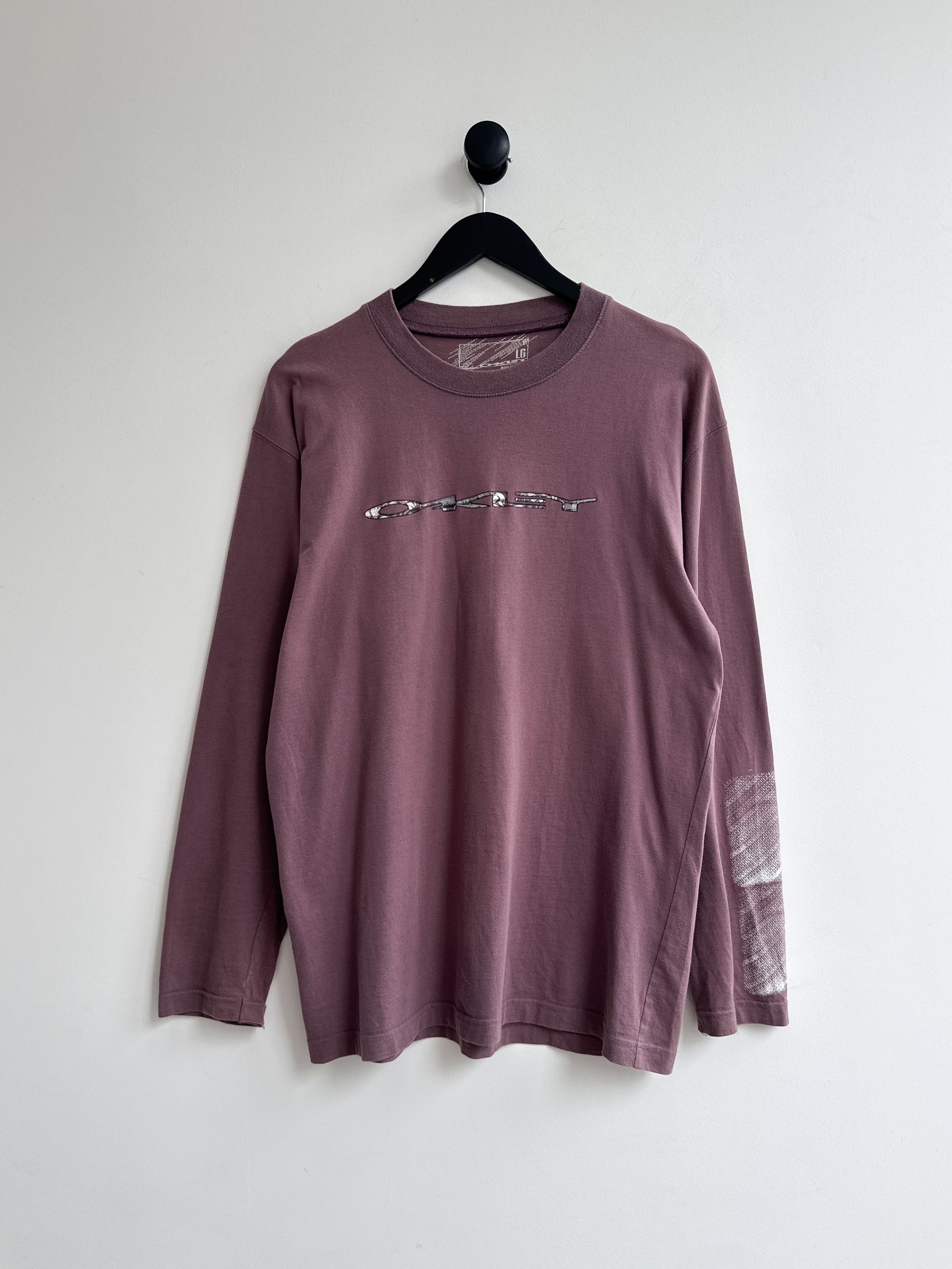 Oakley Vintage Oakley Logo Longsleeve Tee Shirt Size US L / EU 52-54 / 3 - 2 Thumbnail