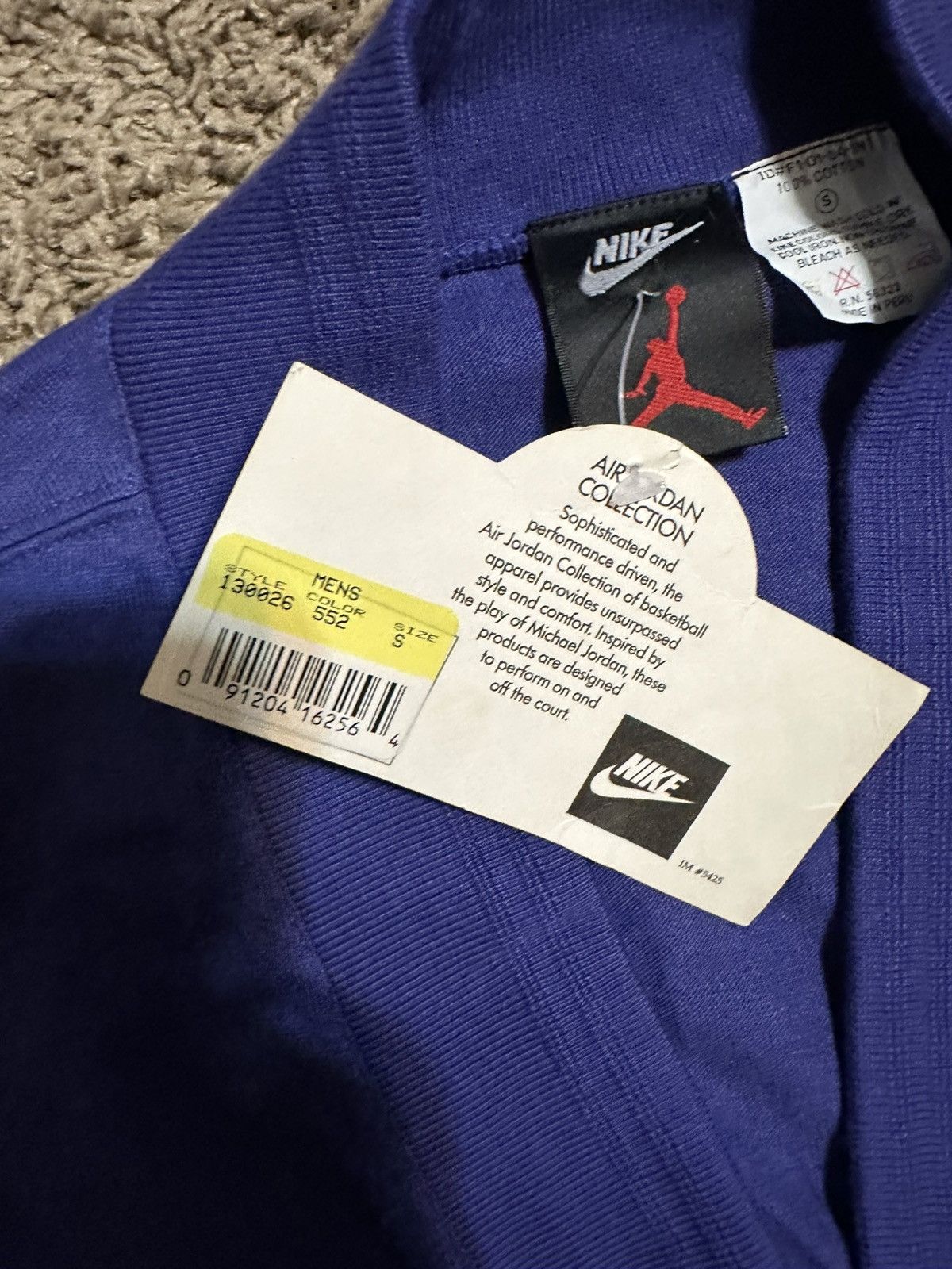 Nike Vintage Nike Air Jordan cardigan sweater 90s size small Size US S / EU 44-46 / 1 - 4 Thumbnail