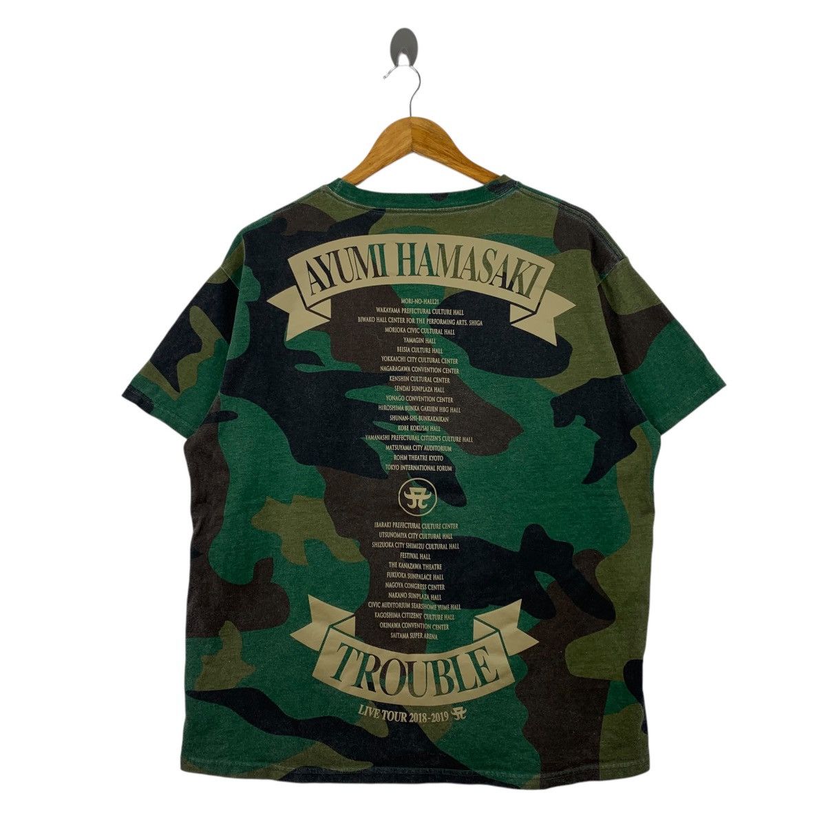 Japanese Brand TROUBLE By AYUMI HAMASAKI Live Tour 2018-2019 Japan Shirt Size US L / EU 52-54 / 3 - 4 Thumbnail