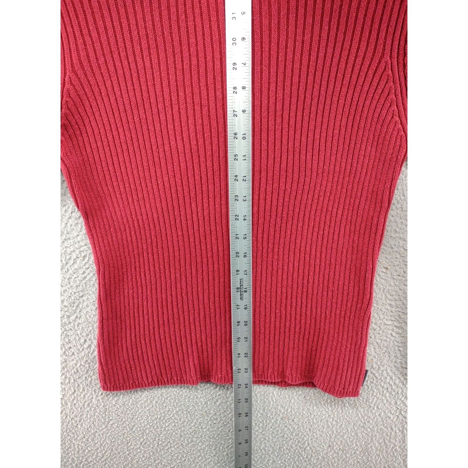 Vintage Woolrich Women's Long Sleeve Ruby Red Pullover Sweater Cotton Knit SZ M Regular Pullover Women Ruby Red Woolrich Shirt? Size M / US 6-8 / IT 42-44 - 5 Thumbnail