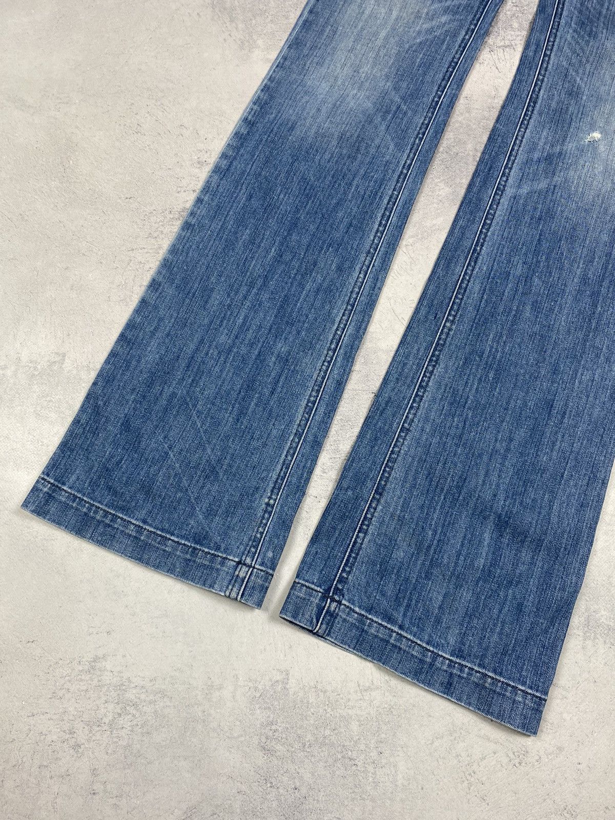 Gucci Gucci Boot Cut Blue Jeans Luxury Italy Designer Women Size 26" / US 2 / IT 38 - 15 Thumbnail