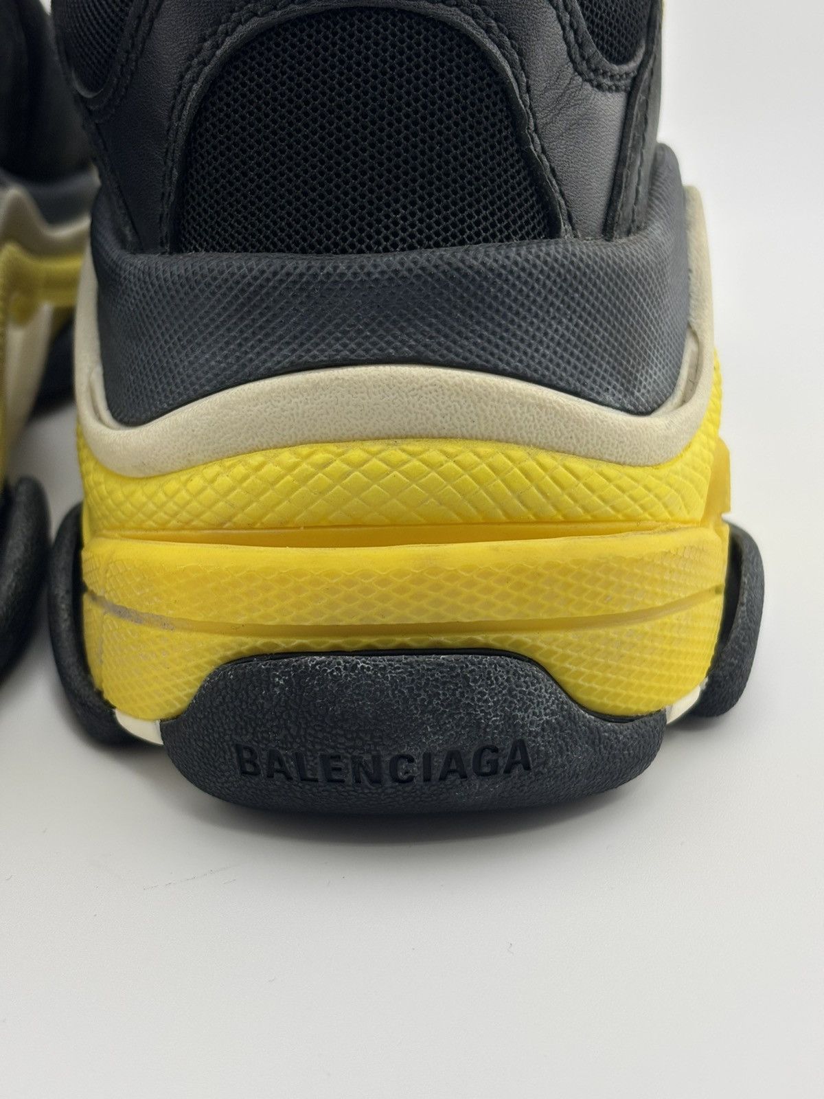 Balenciaga BALENCIAGA TRIPLE S SIZE 41 - 11W - 8M Size US 8.5 / EU 41-42 - 8 Thumbnail