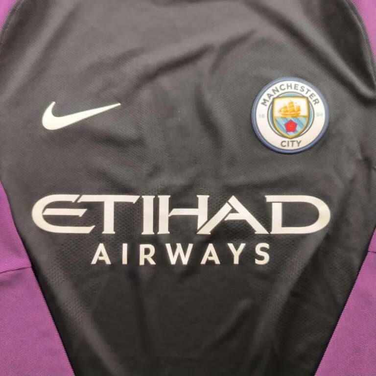 Nike NEW Manchester City 18-19 GK Player Issue football jersey L Size US L / EU 52-54 / 3 - 4 Thumbnail