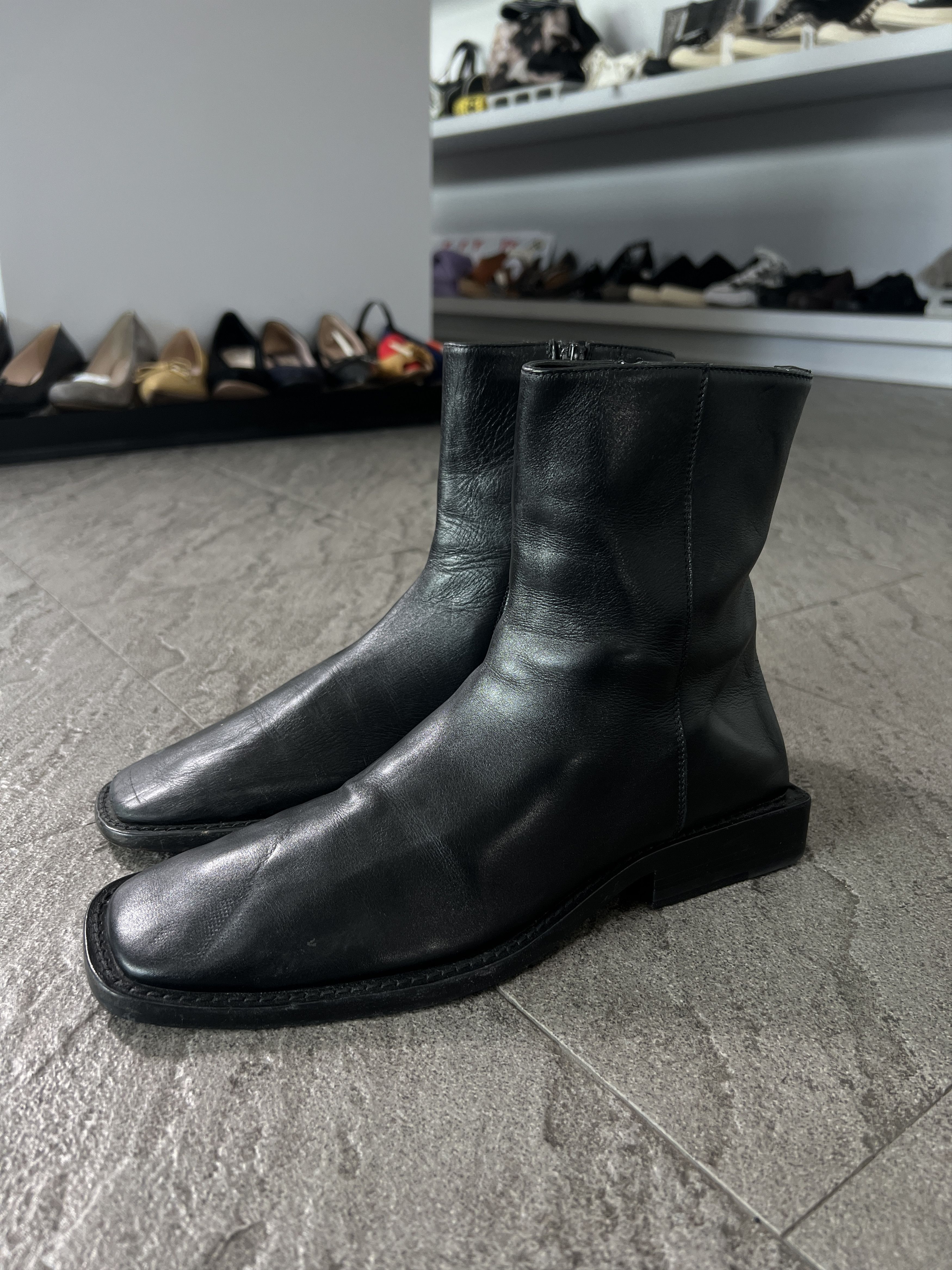 Balenciaga Balenciaga BB Heel Logo Leather Zip Ankle Boots 37.5 Size US 7.5 / IT 37.5 - 1 Thumbnail