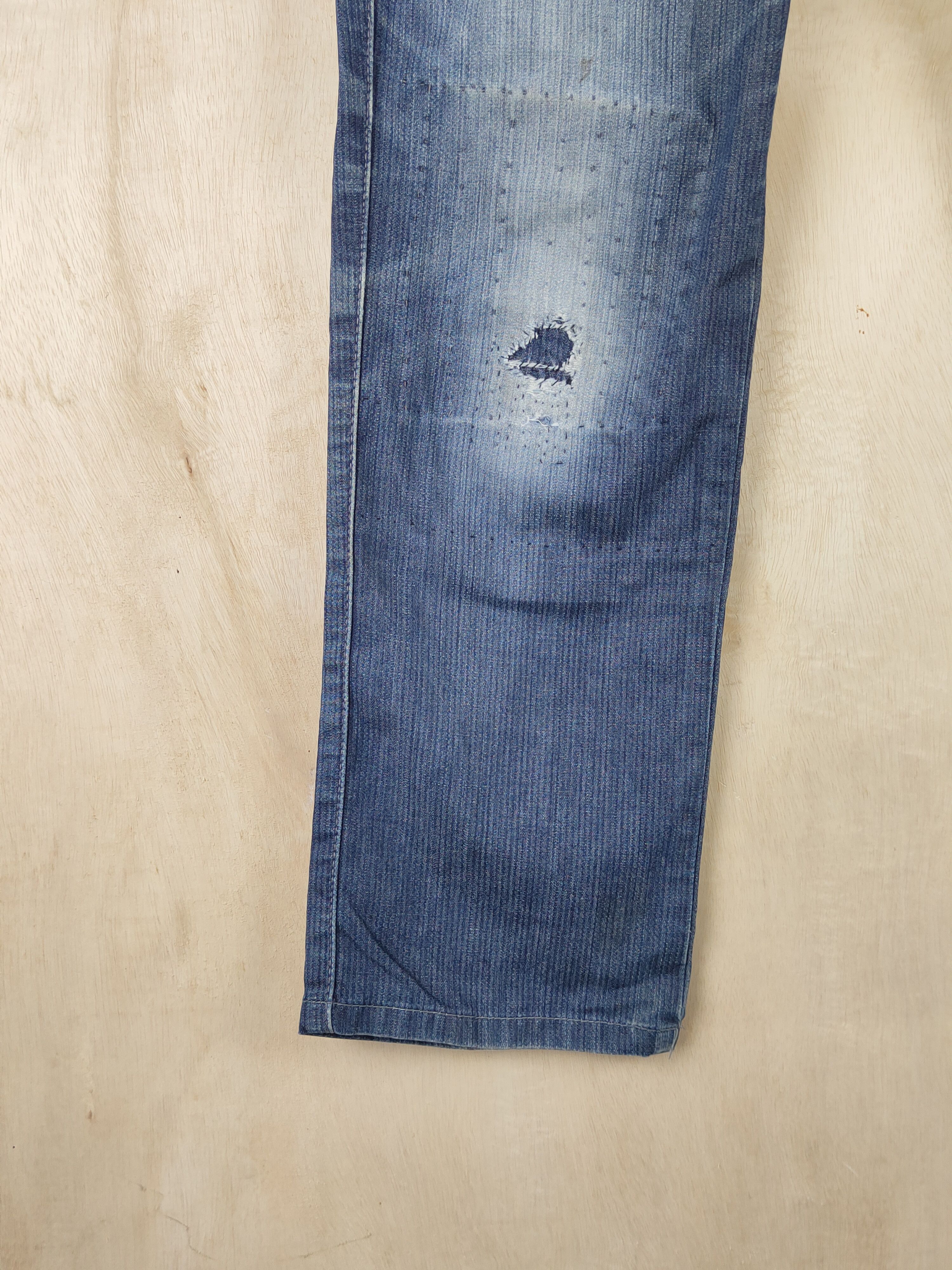 Edwin Edwin Dark Blue Faded Distressed Ripped Jeans #S2475 Size US 31 - 4 Thumbnail