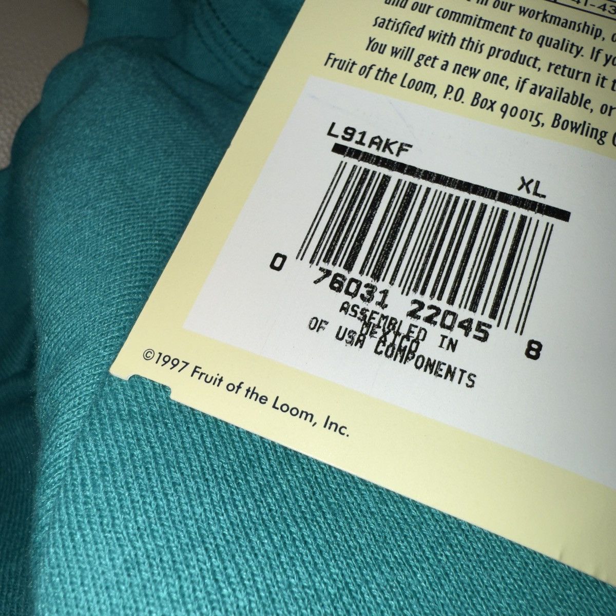 Fruit Of The Loom Vintage 90s FOTL Blank Raglan Crewneck Deadstock XL Size US XL / EU 56 / 4 - 4 Thumbnail