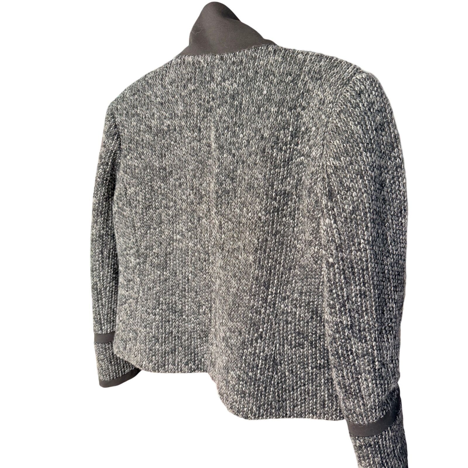 Cacharel 0233 Cacharel Grey Wool Boucle Blazer Size 42 / US 10 Size L / US 10 / IT 46 - 3 Thumbnail