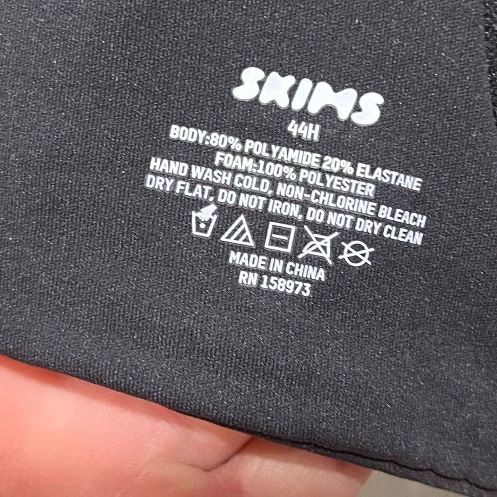 SKIMS NWOT SKIMS Fit Underwire T-Shirt Bra Superstar Padded Sz 44H Size ONE SIZE - 4 Thumbnail