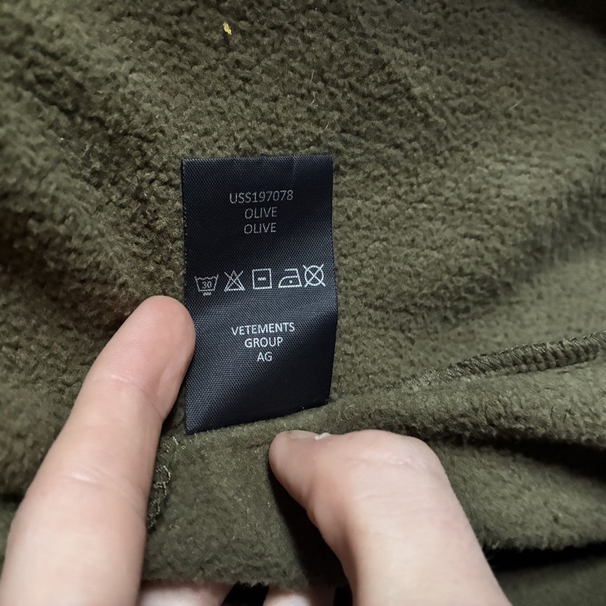 Vetements Vetements Olive Elbow Cut Bullet Zip Up Hoodie Size US S / EU 44-46 / 1 - 8 Thumbnail