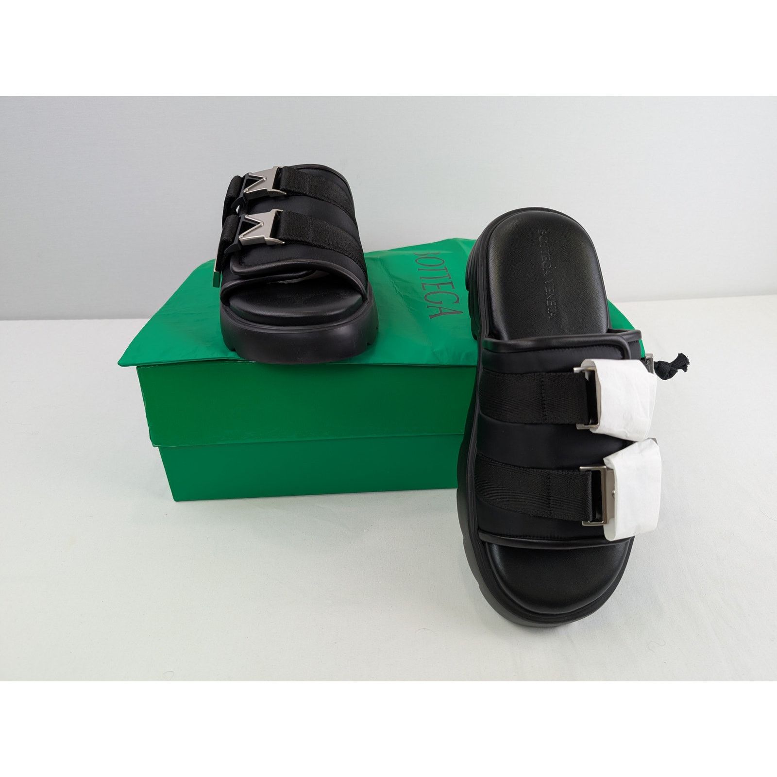 Bottega Veneta o1rshd1 Bomber Flash Sandal Slipper in Black Size US 11 / EU 44 - 22 Thumbnail