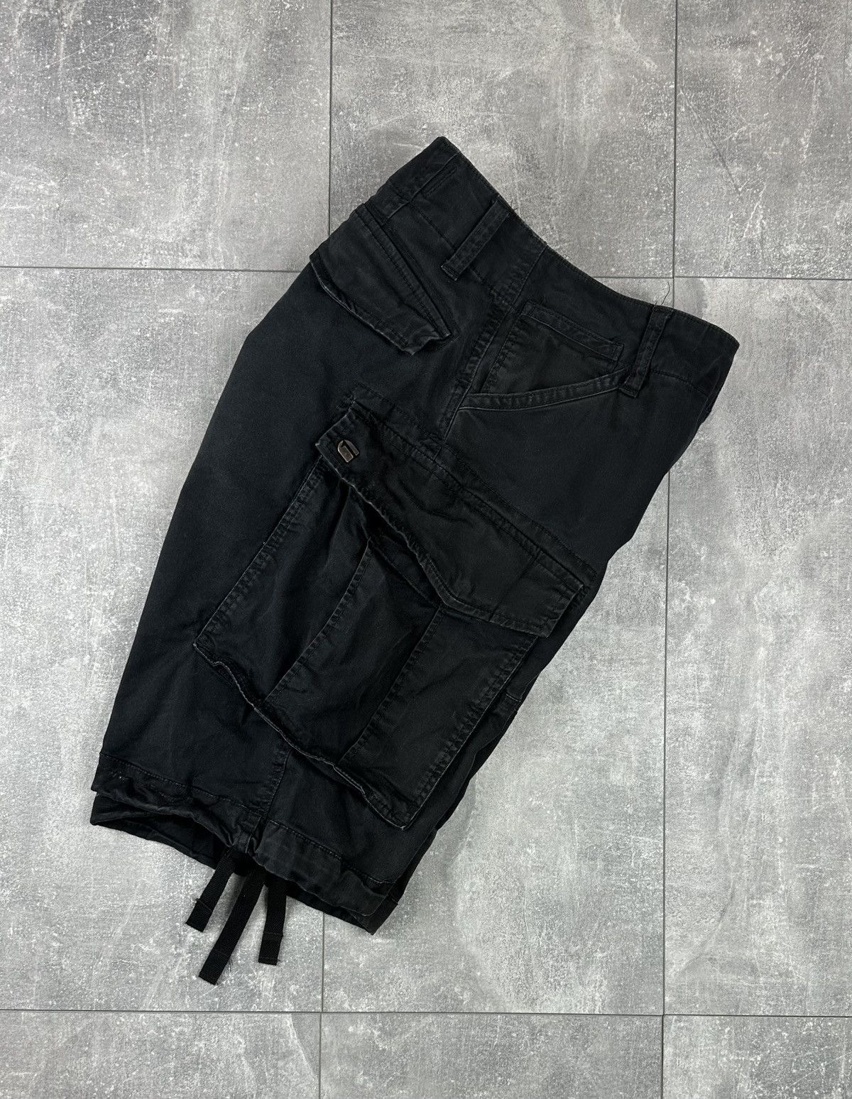 G-Star G Star Raw 3D Rovic Zip Relaxed 1/2 Cargo Short Size US 30 / EU 46 - 3 Thumbnail