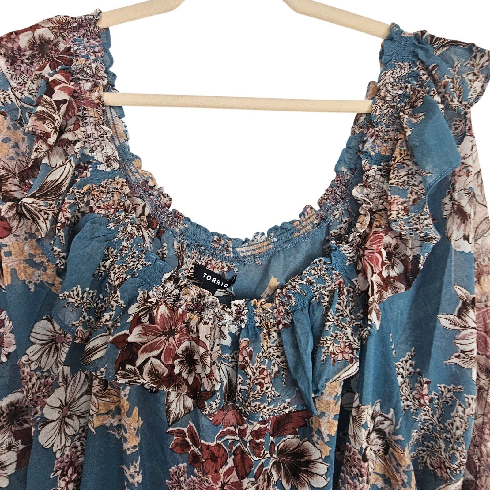 Corridor Torrid Off Shoulder Ruffle Top Size 3X Sheer Floral Crinkle Size 3XL / US 20-22 - 3 Thumbnail