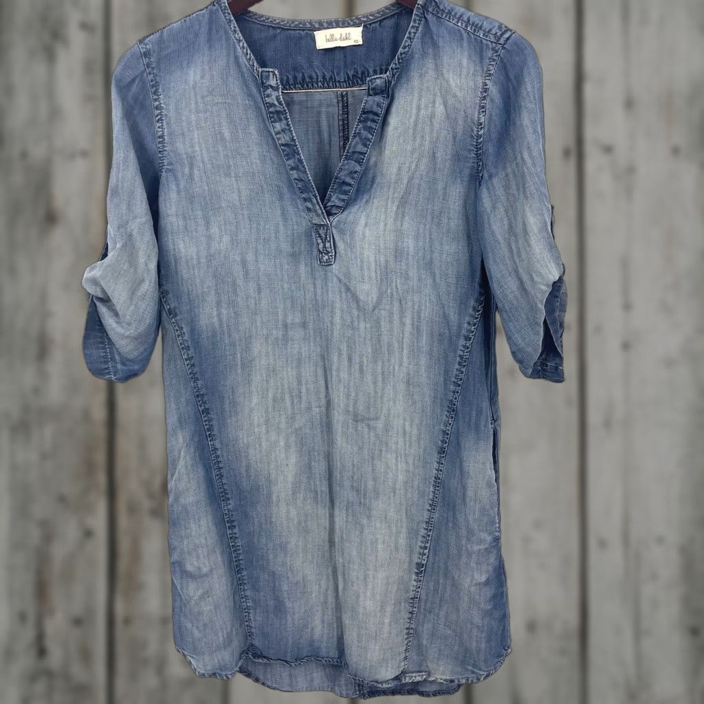 Bella Dahl Bella Dahl Shirt Dress Womens XS Blue Chambray Tencel Roll Tab Sleeve Short Bohemian, Classic, Casual Womens XS Shirt Dress Size XS / US 0-2 / IT 36-38 - 1 Thumbnail
