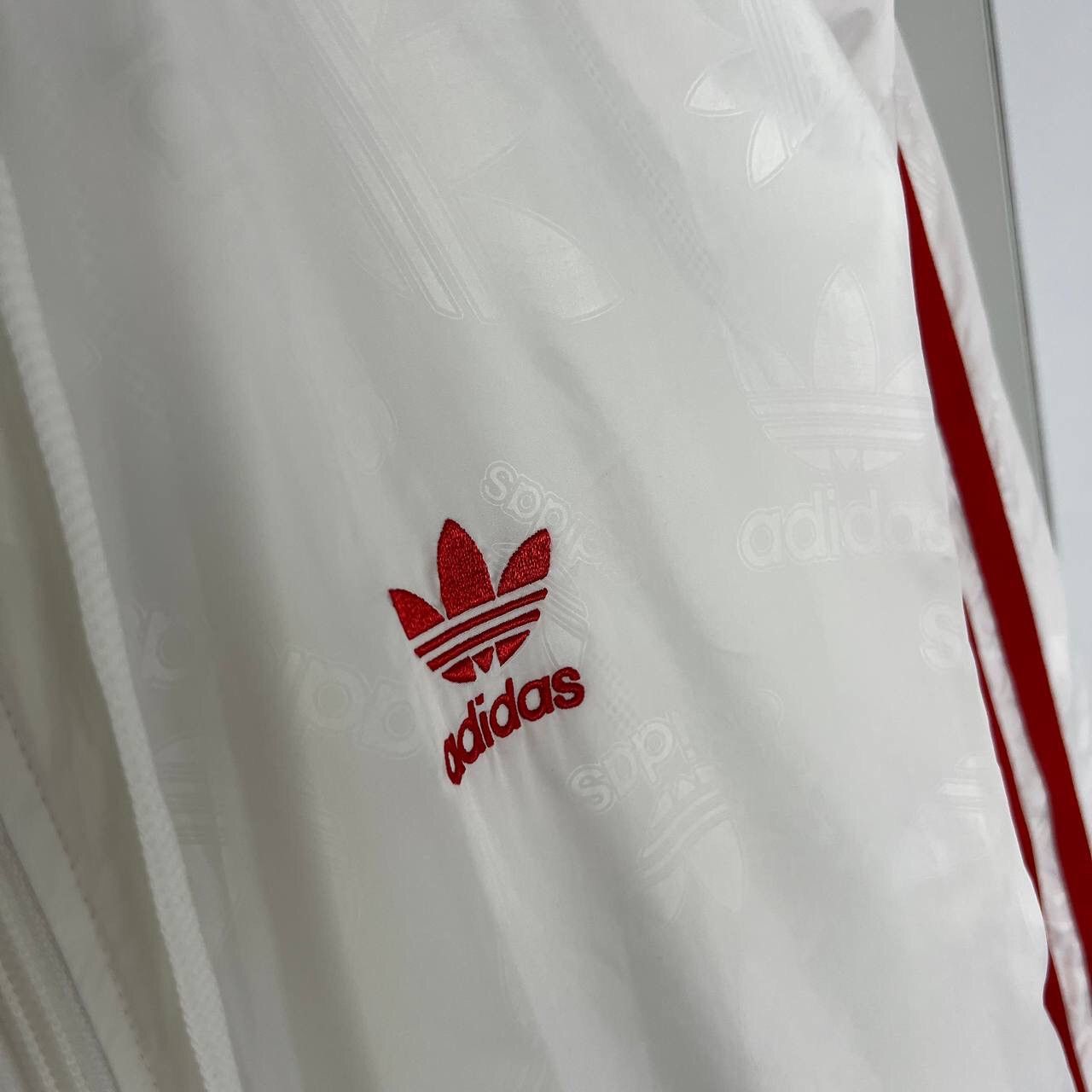 Adidas Adidas Vintage Original Light Zip Jacket Hooded Size US M / EU 48-50 / 2 - 3 Thumbnail