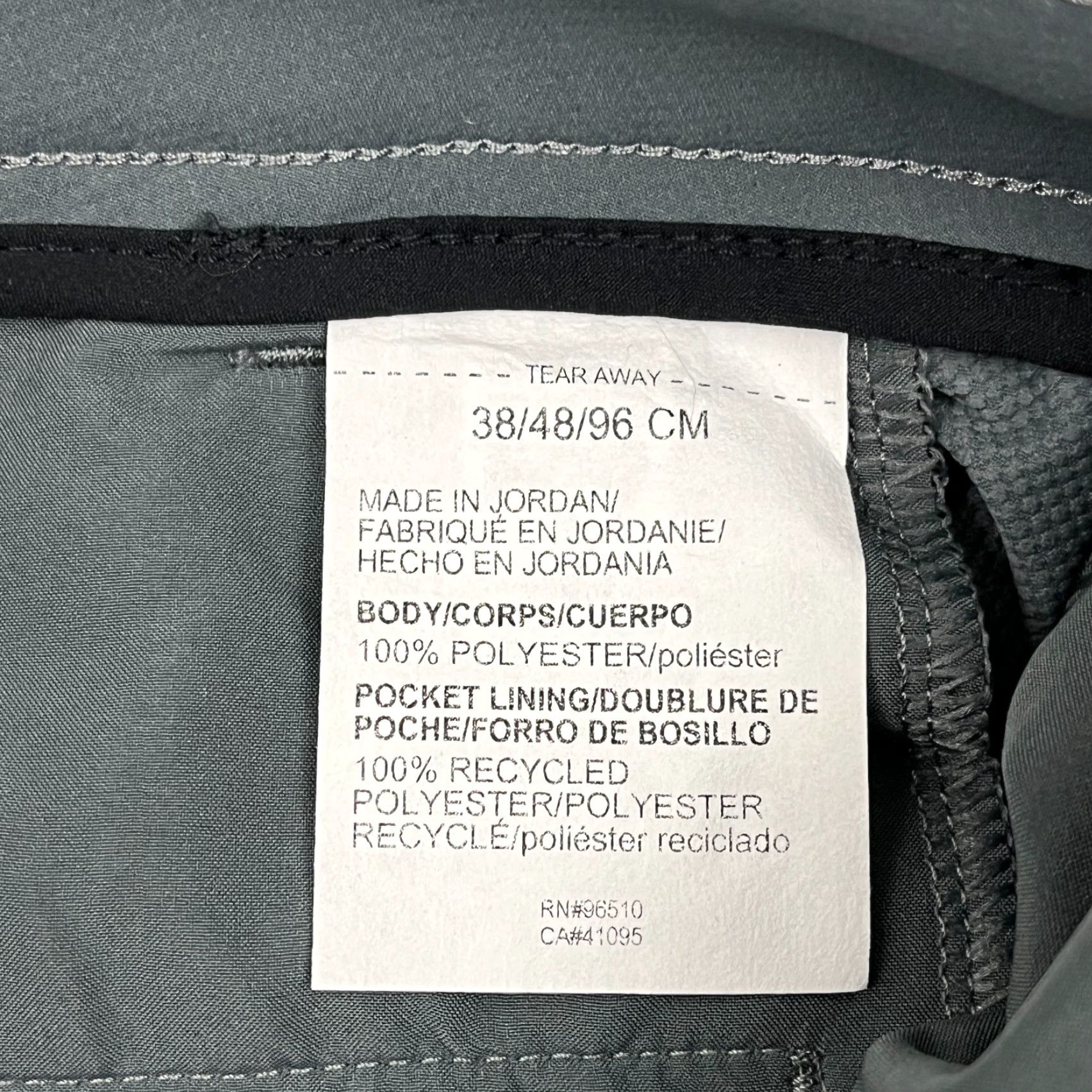 Under Armour Under Armour UA Tech Shorts Men 38 x 10" Gray Chino Stretch Performance Golf Casual Pockets Belt Loop Logo Regular Size US 38 / EU 54 - 6 Thumbnail