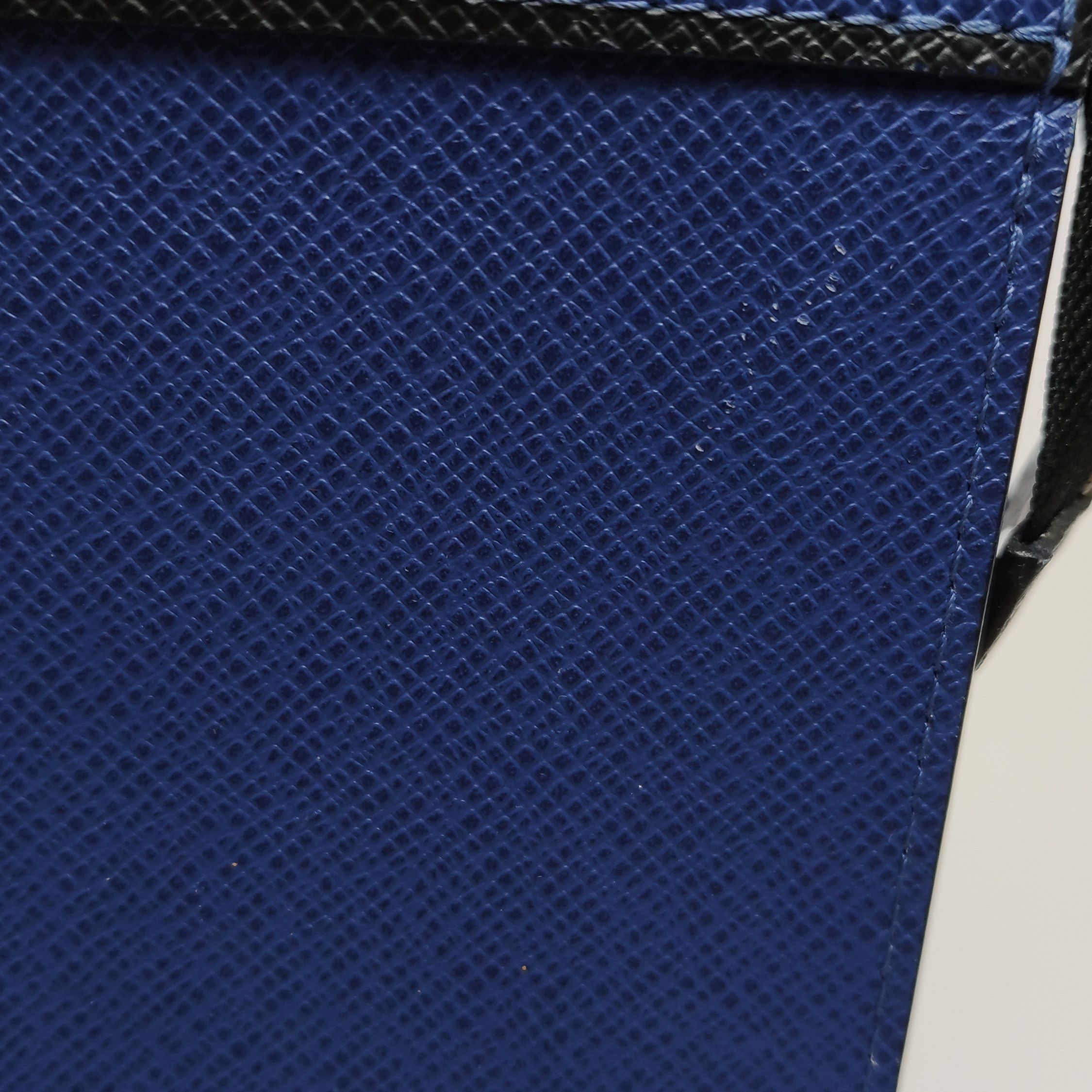 Louis Vuitton Louis Vuitton (LV) Pochette Voyage Medium Leather Colorbloc Size ONE SIZE - 6 Thumbnail