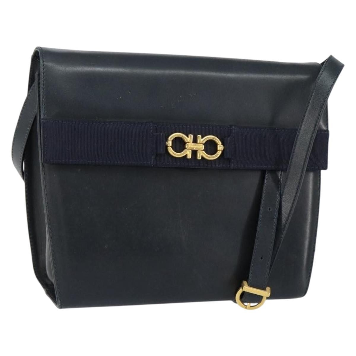 Salvatore Ferragamo Salvatore Ferragamo Gancini Shoulder Bag Leather Size ONE SIZE - 1 Thumbnail