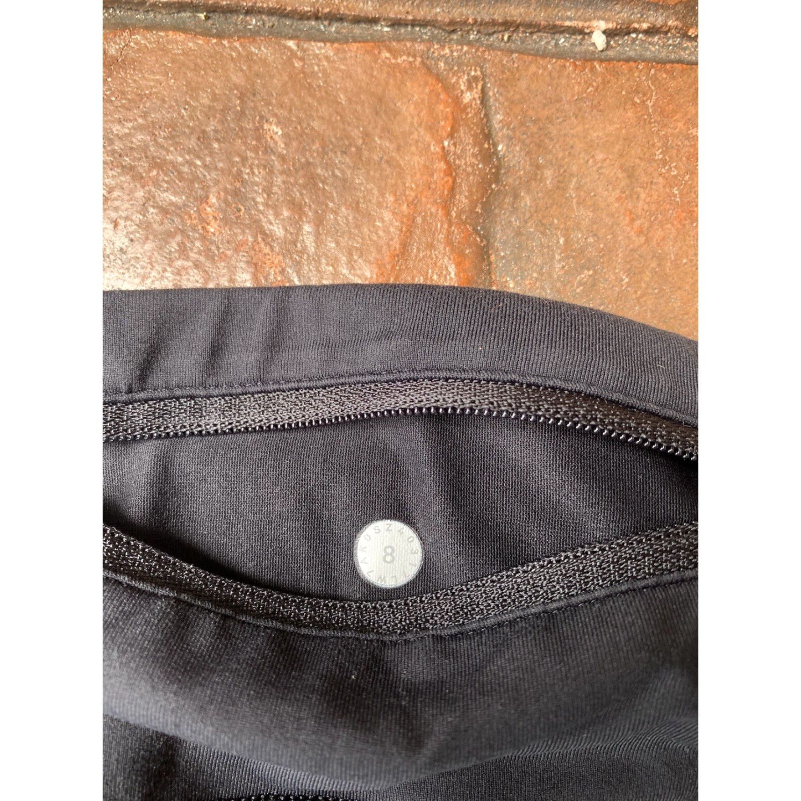 Lululemon Lululemon Speed Up Shorts Women’s 8 Black Running Athletic Pocket Adjustable Waist Lined Size 30" / US 8 / IT 44 - 3 Thumbnail