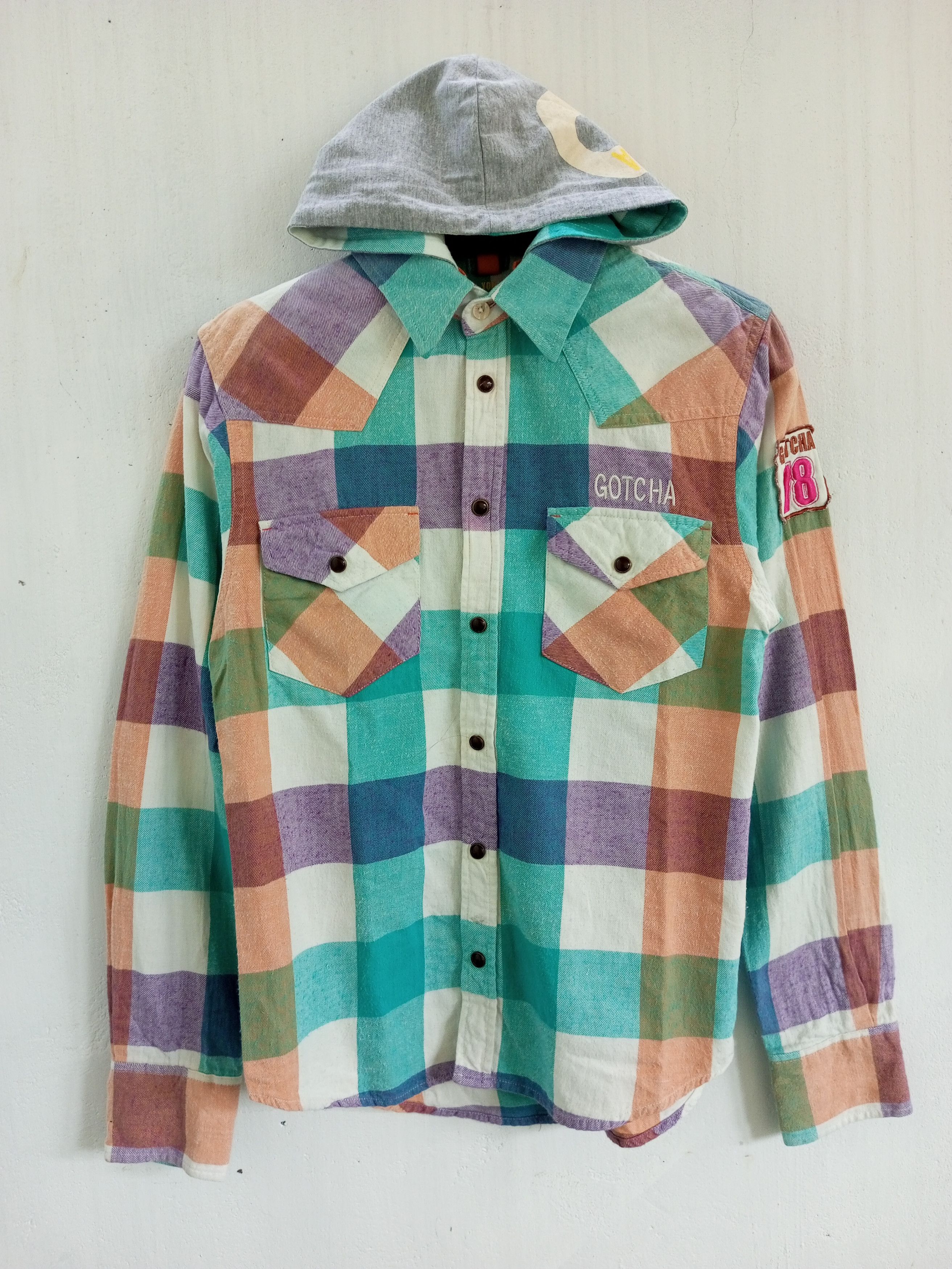 Japanese Brand Vintage Gotcha Flannel Longsleeve Detachable Hoodie Size US S / EU 44-46 / 1 - 1 Thumbnail