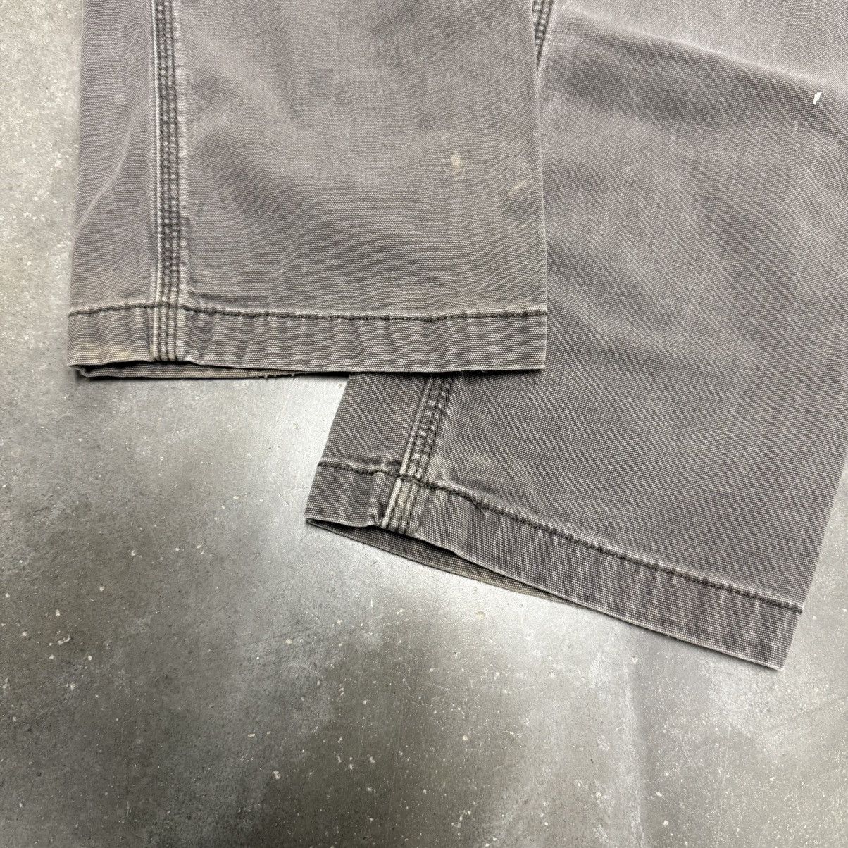 Carhartt × Vintage VTG Fucked Up Carhartt Paint Splatter Distressed Work Pants Size US 30 / EU 46 - 11 Thumbnail