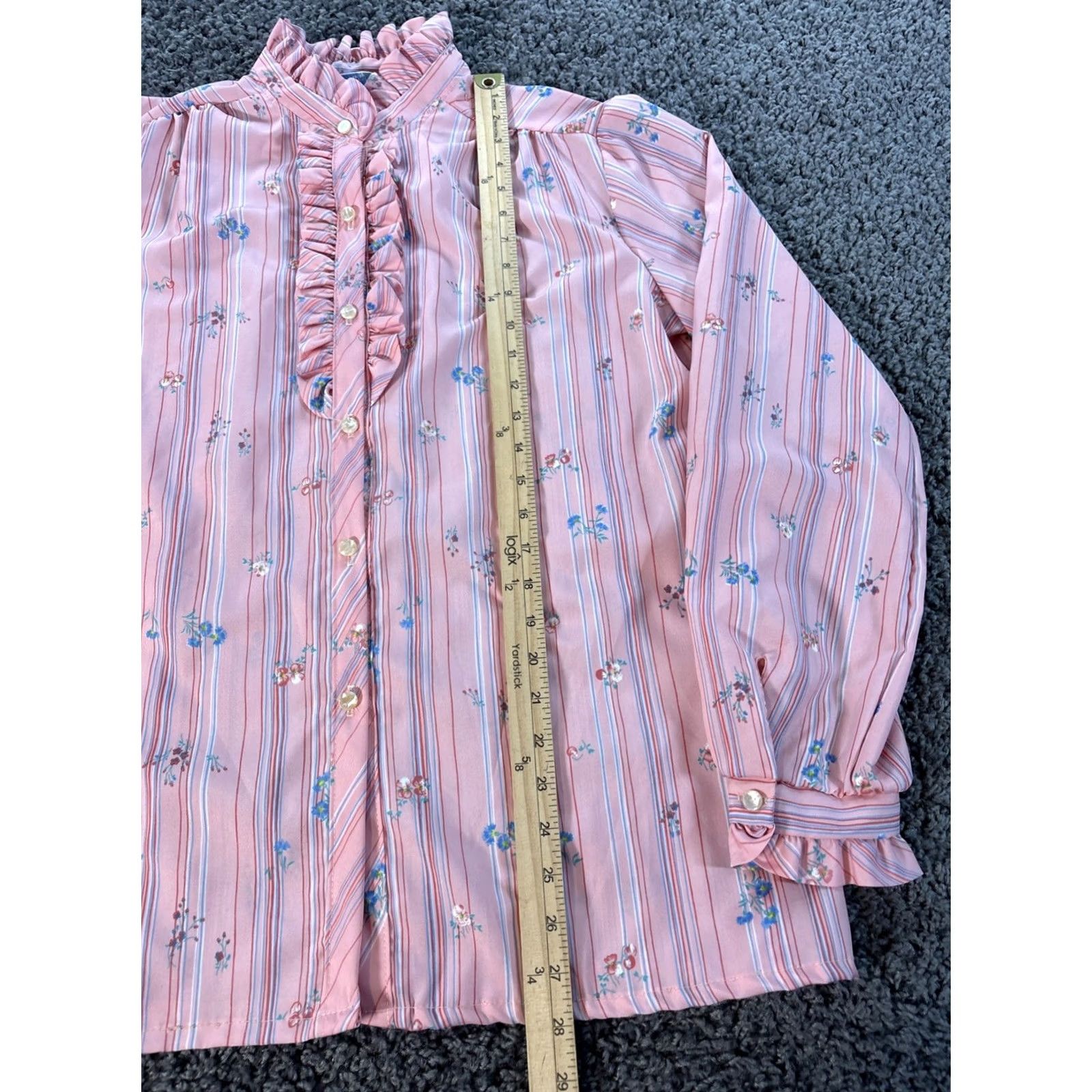 Vintage VINTAGE Blouse Ladies Long Sleeve Floral Lace Button Collar Pink L Top Holiday Blouse Womens Regular Size L Size L / US 10 / IT 46 - 2 Thumbnail