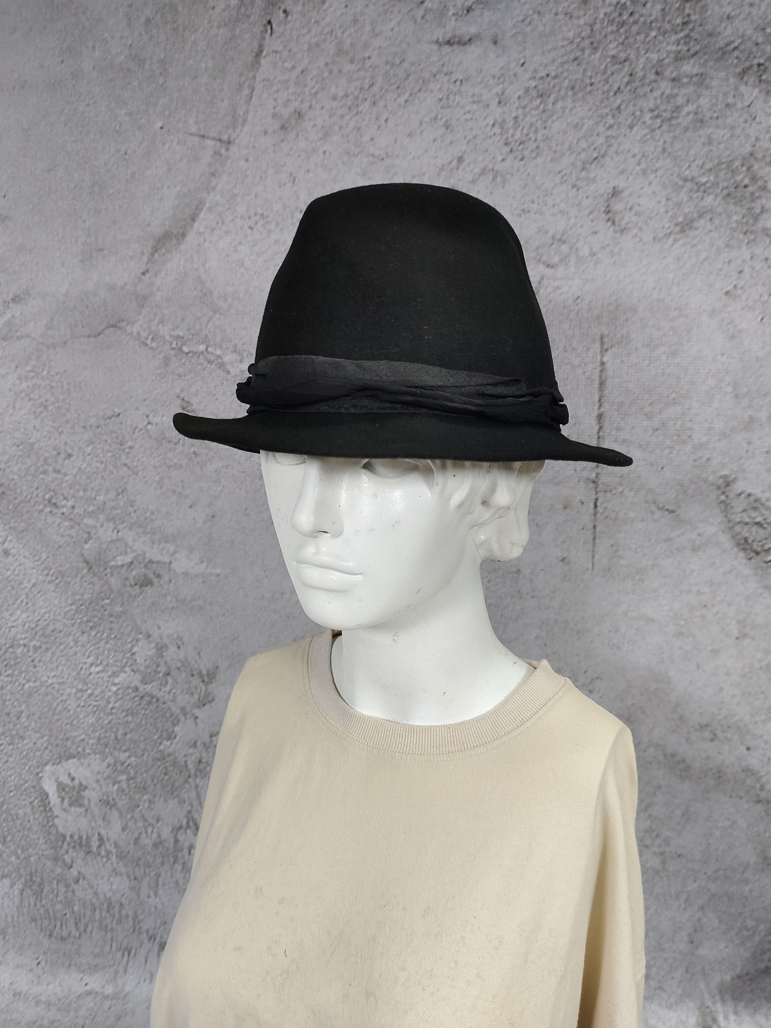 5351 POUR LES HOMMES 5351 POUR LES HOMMES Rock Minimalist Brim Fedora Hat Size ONE SIZE - 8 Thumbnail