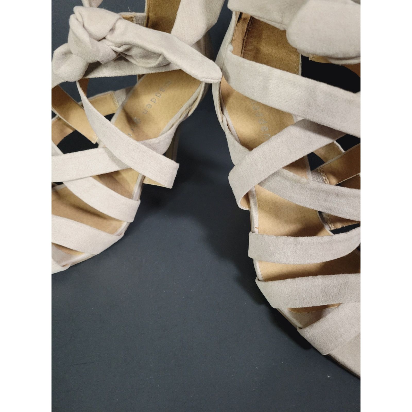 Steve Madden Madden Girl 4" Stiletto High Heel Open Toe Strappy Sandals 9 Size US 9 / IT 39 - 6 Thumbnail