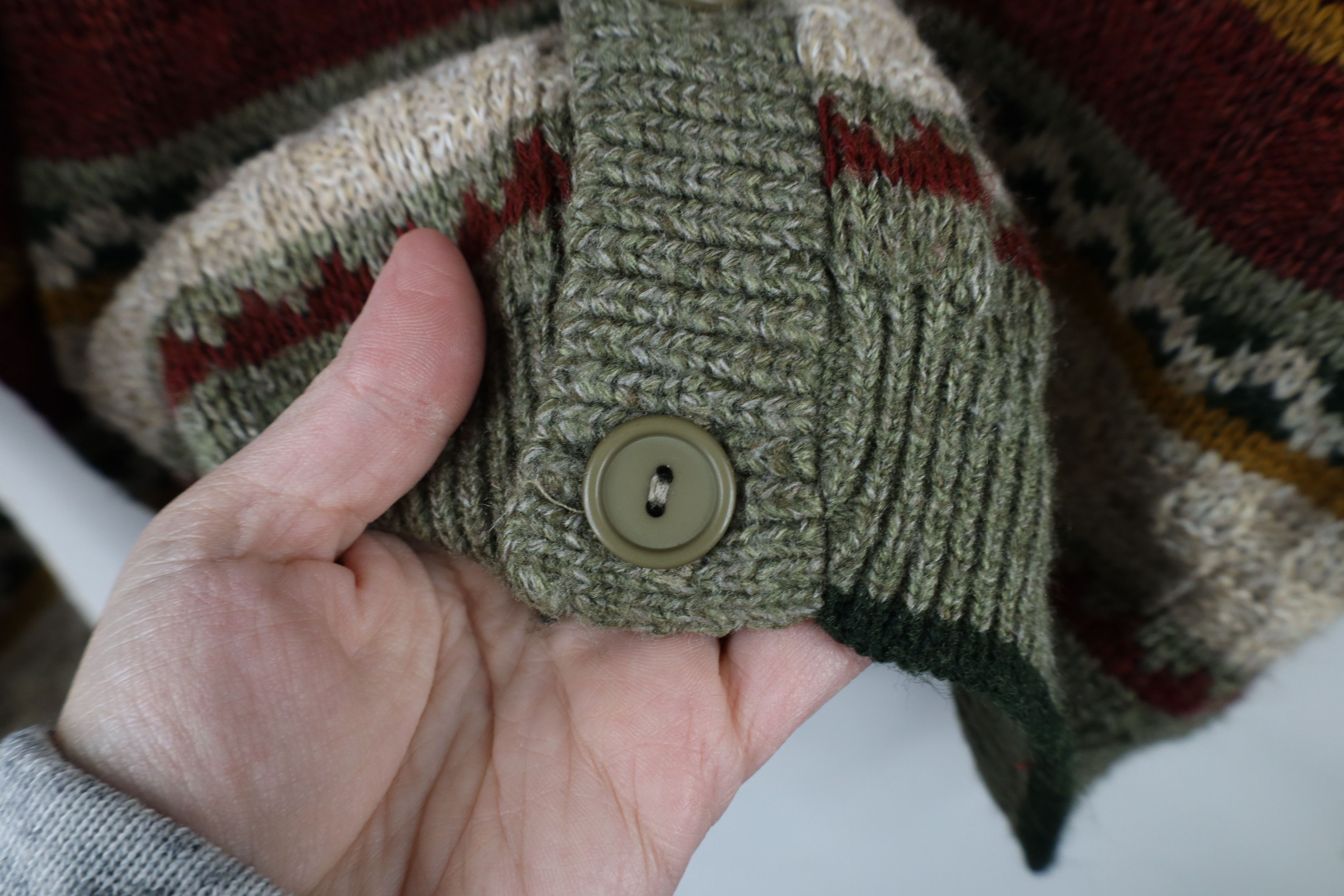 Vintage Vintage 90s Streetwear Fair Isle Knit Cardigan Sweater USA Size US XL / EU 56 / 4 - 4 Thumbnail