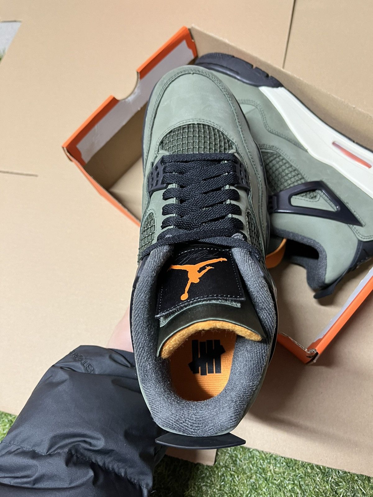 Nike Jordan 4 Retro Undefeated Sp Size US 9 / EU 42 - 7 Thumbnail