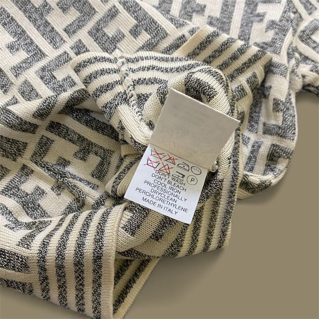 Fendi Vintage Fendi Zucca Monogram Classic Luxury Italy Designer Size US XS / EU 42 / 0 - 7 Thumbnail