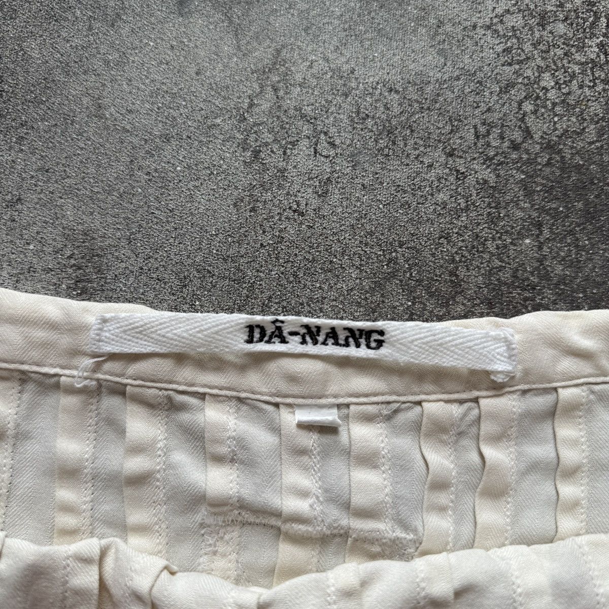 Hysteric Glamour 2000’s Grunge Fairy Low Rise White Cargo Ruffle Mini Skirt Size 27" / US 4 / IT 40 - 9 Thumbnail