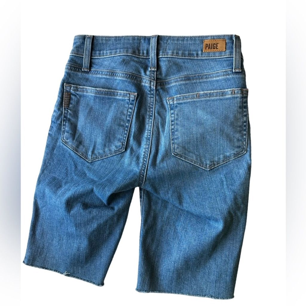 Paige Paige JAX KNEE SHORT Distressed Blue Fade Women’s Size 23. Size 25" / US 0 / IT 36 - 15 Thumbnail