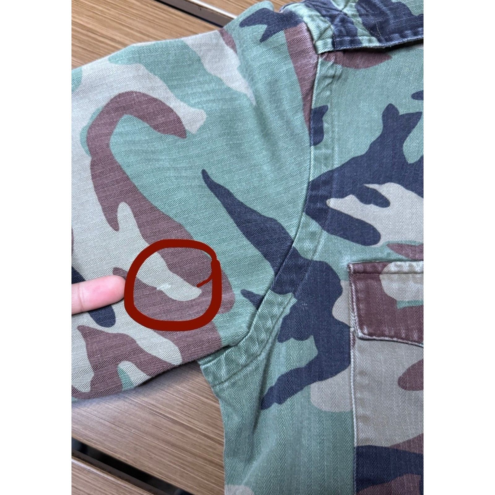 Polo Ralph Lauren Small Polo Ralph Lauren Camo Shirt Epaulettes Pleated Size US S / EU 44-46 / 1 - 3 Thumbnail