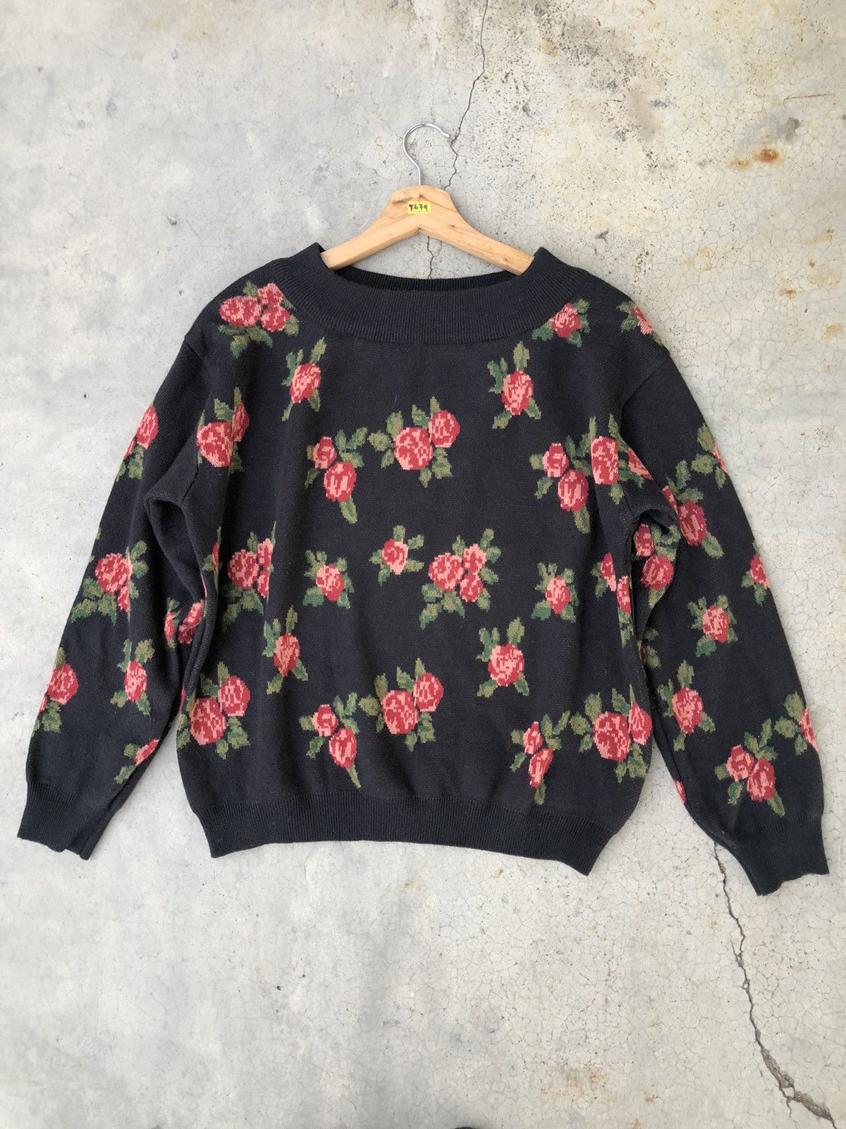 🔴Vintage Earth Monogram Flowers Pullover Sweater
