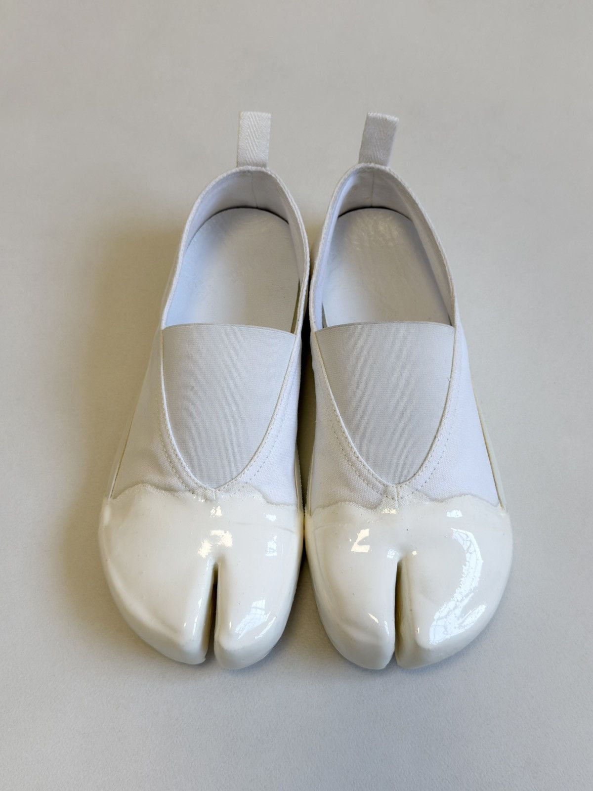 Maison Margiela S/S 20 White ‘Resin Dipped’ Tabi Sneakers Size US 8 / IT 38 - 2 Thumbnail