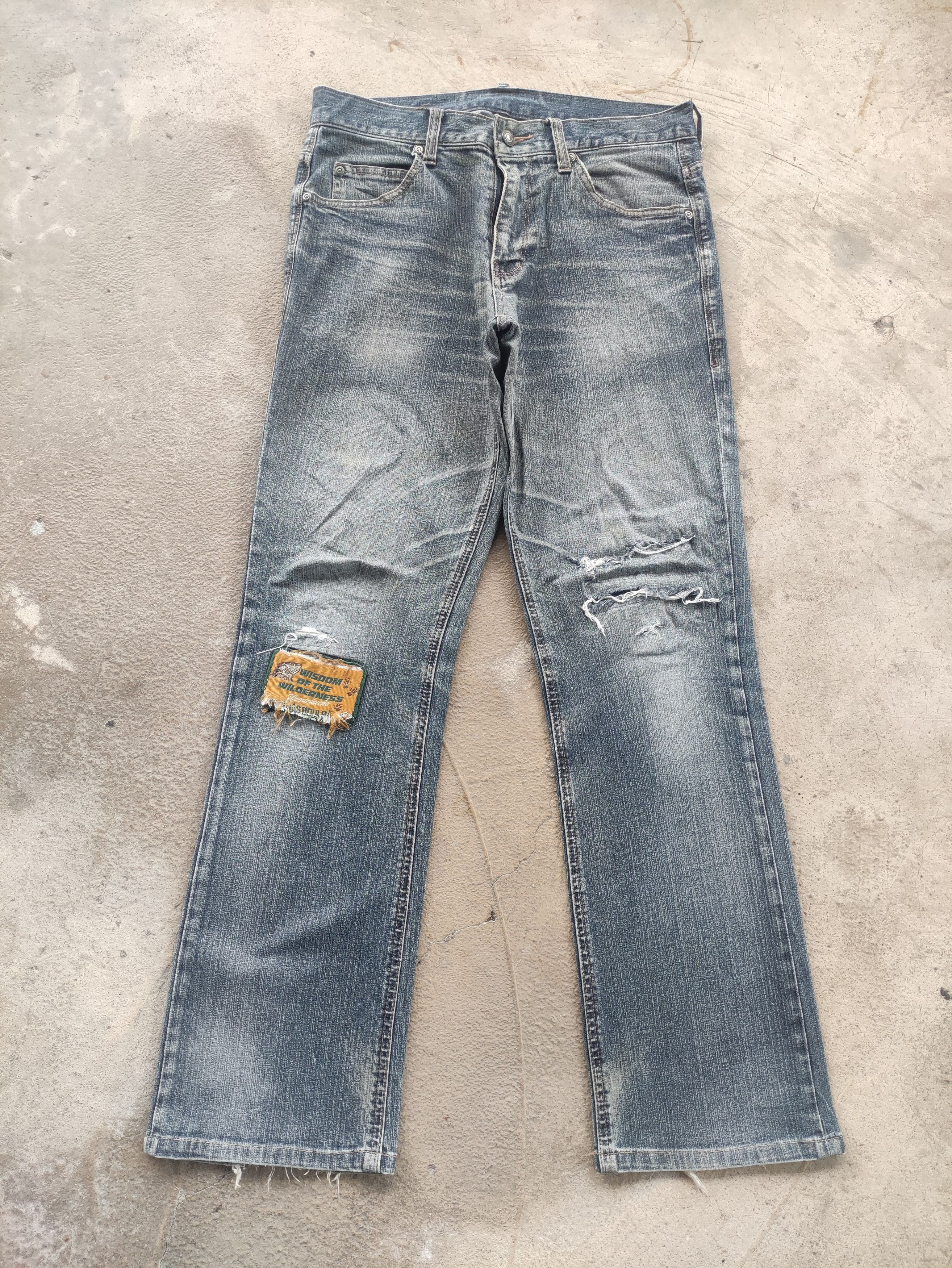 Japanese Brand Vintage Japanese Jean Distressed Faded Denim Size US 32 / EU 48 - 1 Thumbnail