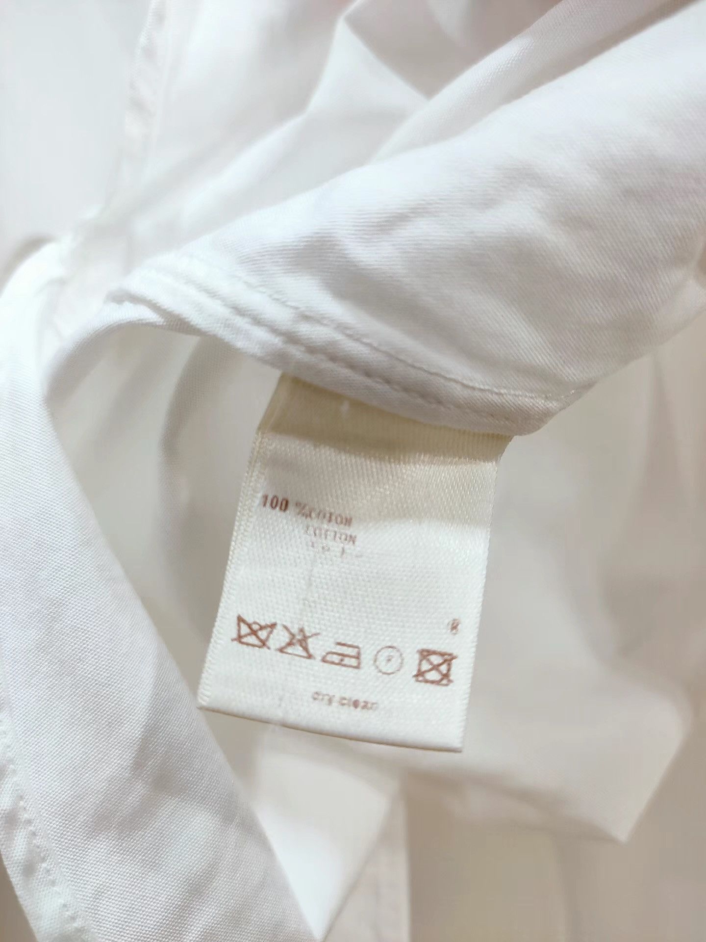 Louis Vuitton Louis Vuitton Men's Long Sleeve White Shirt K29 Size US XS / EU 42 / 0 - 4 Thumbnail