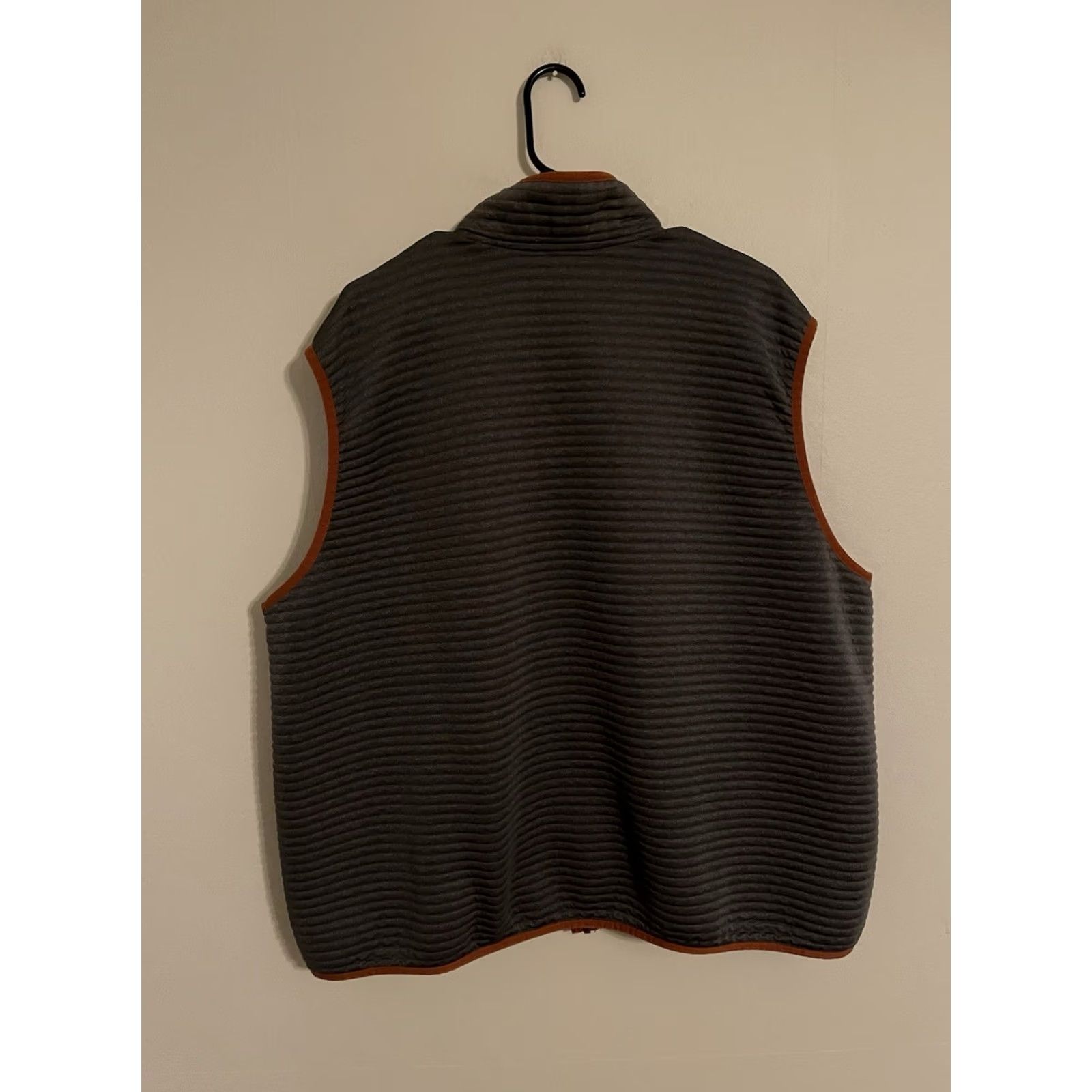 Vintage L.L. Bean Airlight Vest Platinum Slightly Fitted Full Zip Jacket- Men's XXXL Reg 3XL Gray Quilted Full Zip Vest Mens Size US XXL / EU 58 / 5 - 4 Thumbnail