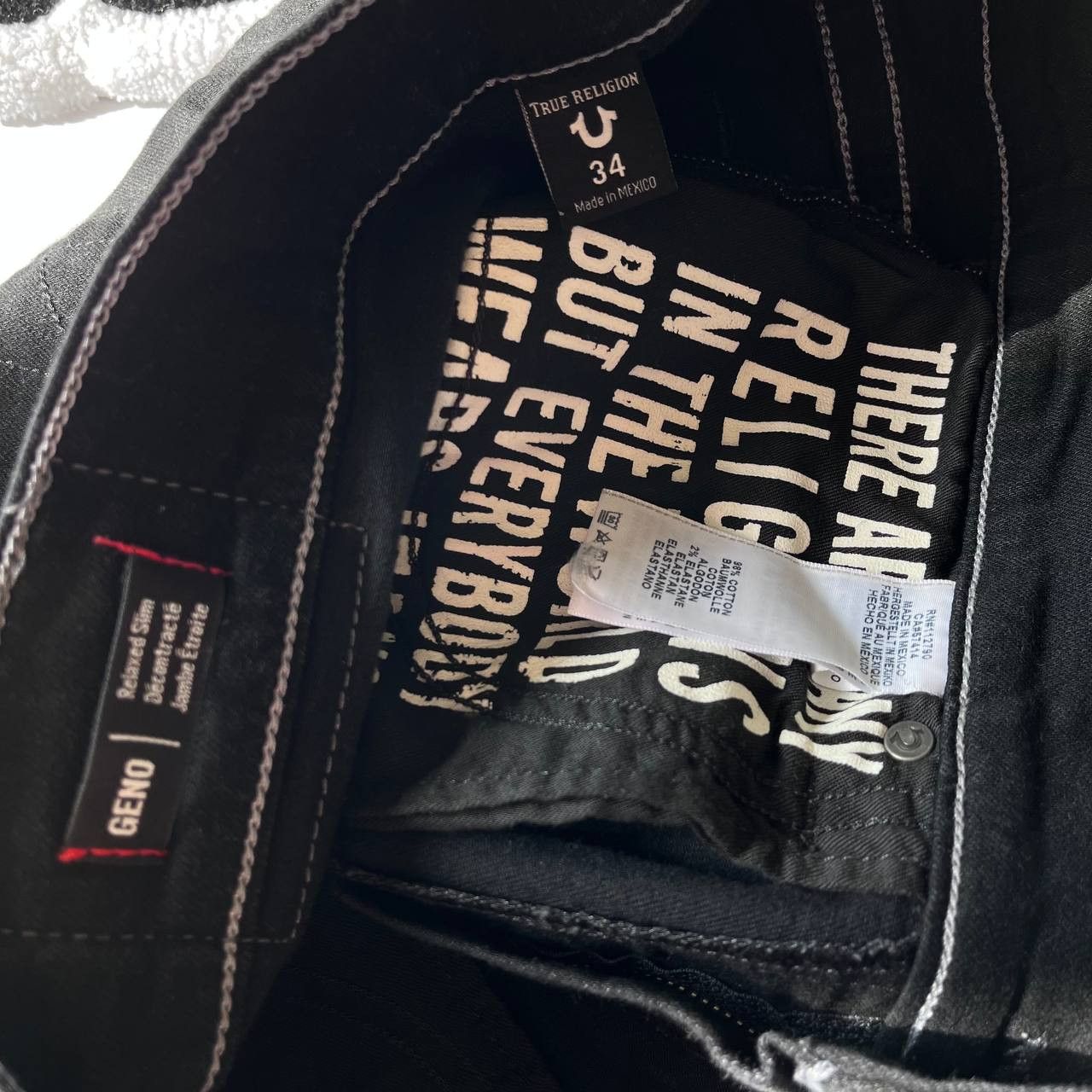 True Religion × Vintage True Religion Geno Shorts Scorpion Size US 34 / EU 50 - 7 Thumbnail