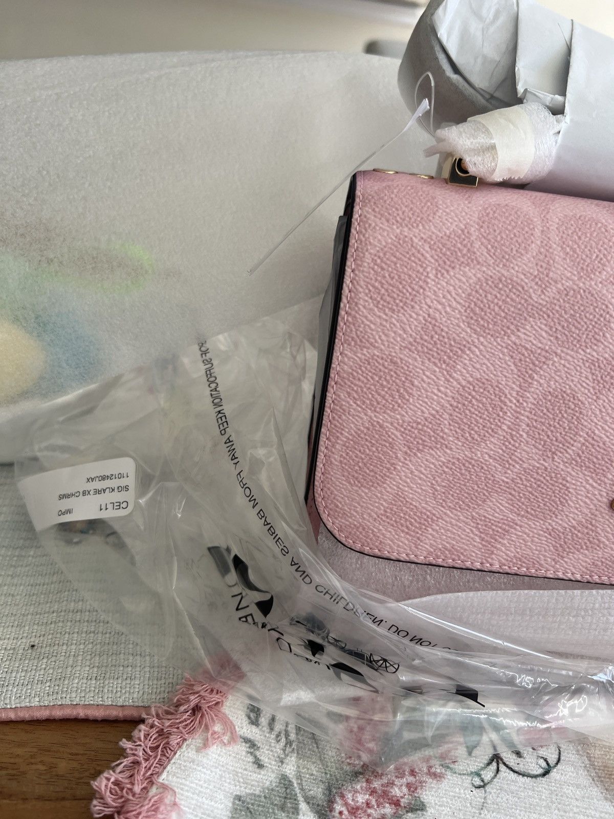 Coach Coach powder pink Klare bag heart charm 5 star seller Size ONE SIZE - 7 Thumbnail