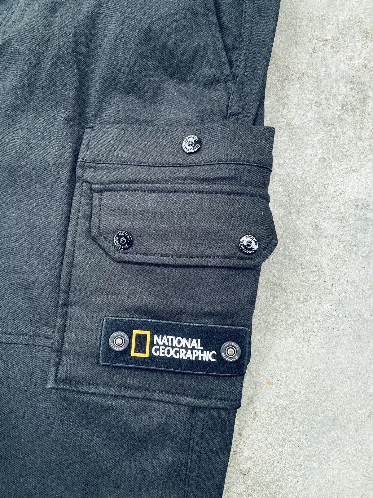 Vintage Vintage Y2k National Geographic Cargo Pants Rare Size US 33 - 6 Thumbnail
