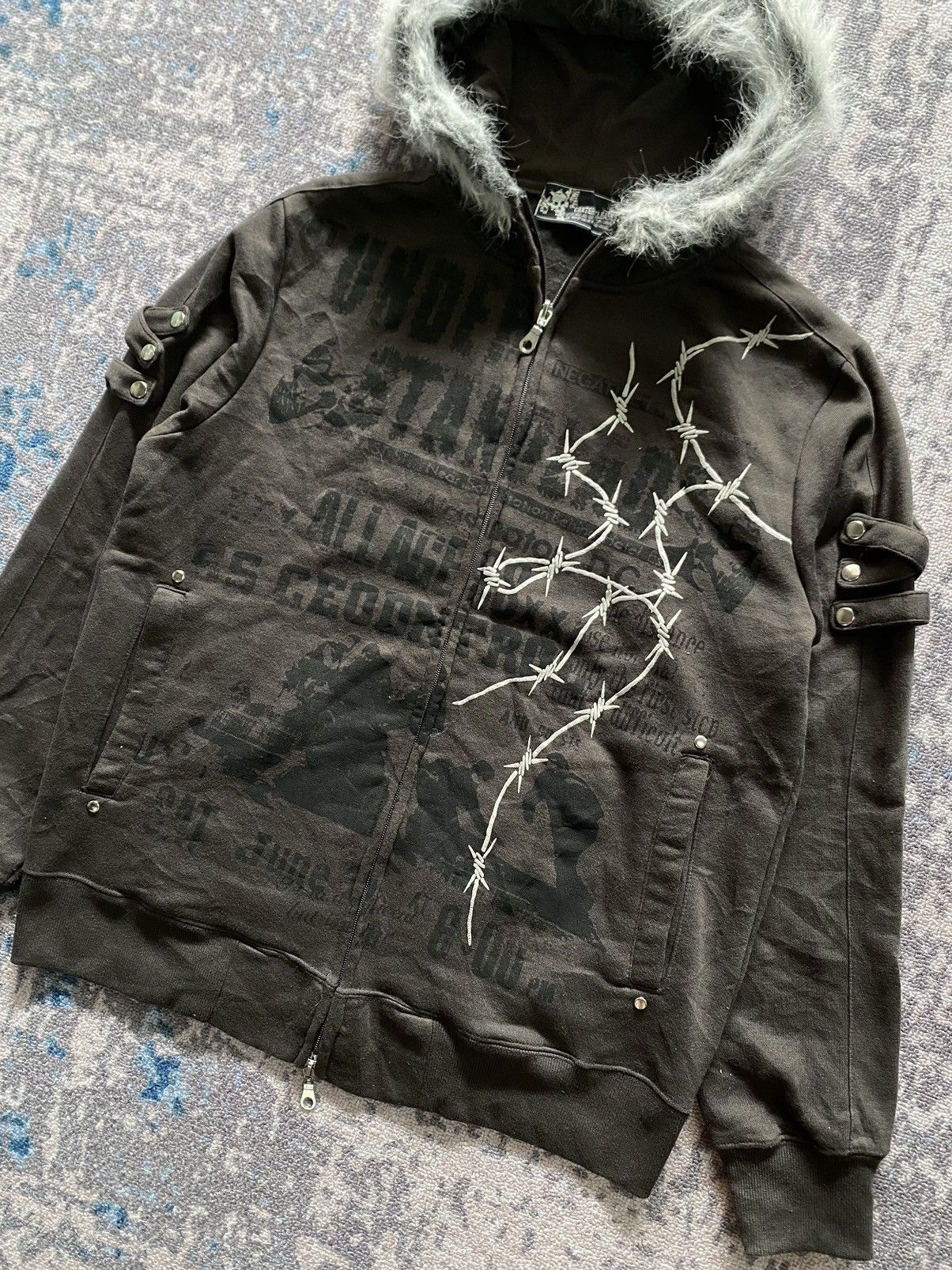 If Six Was Nine Japanes Center Clease Fur Hoodie Ifsix Lgb Style Size US L / EU 52-54 / 3 - 2 Thumbnail