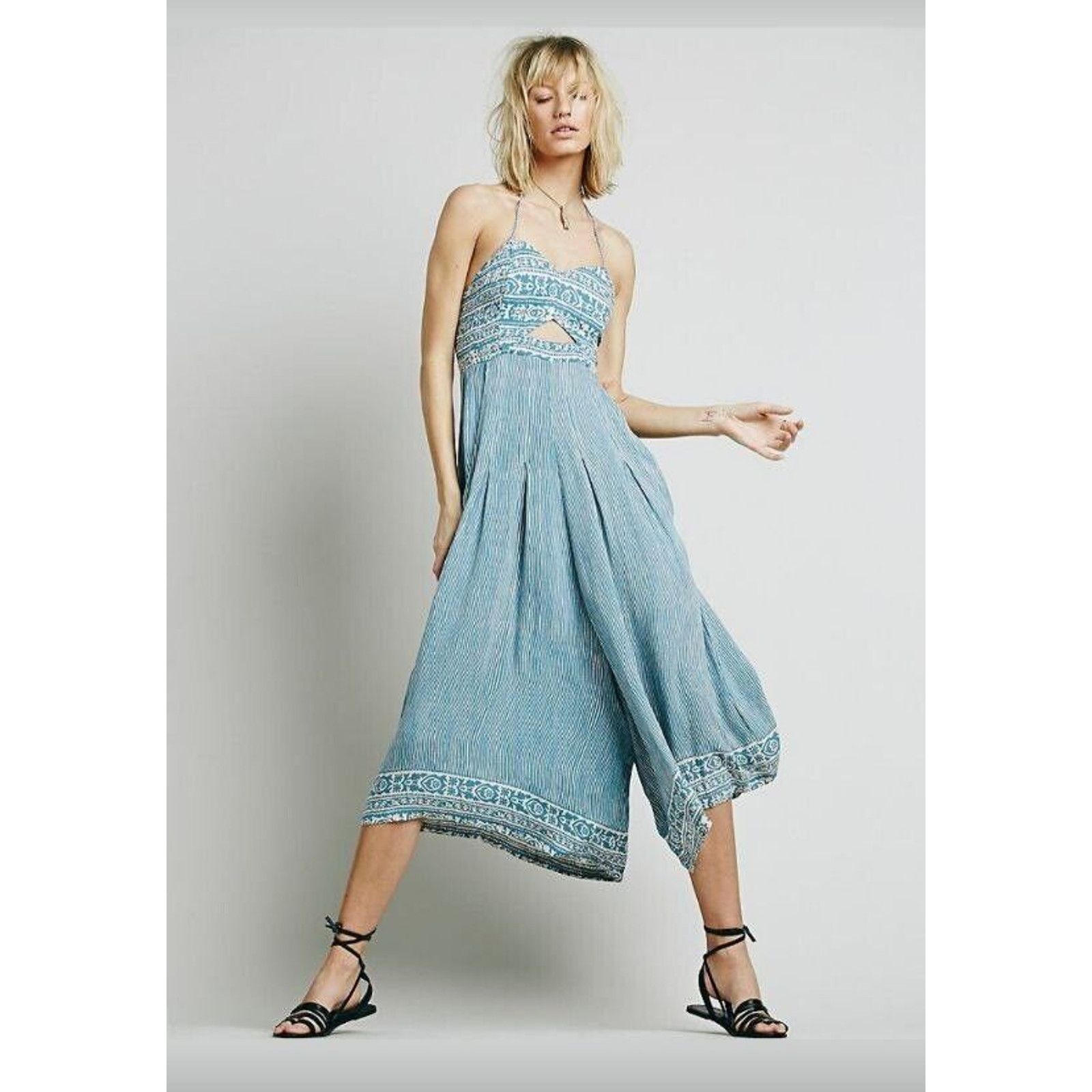 Free People Free PeopleJumpsuit Halter Top Cut Out Pet XS A001421 Size 24" / US 00 / IT 34 - 1 Thumbnail