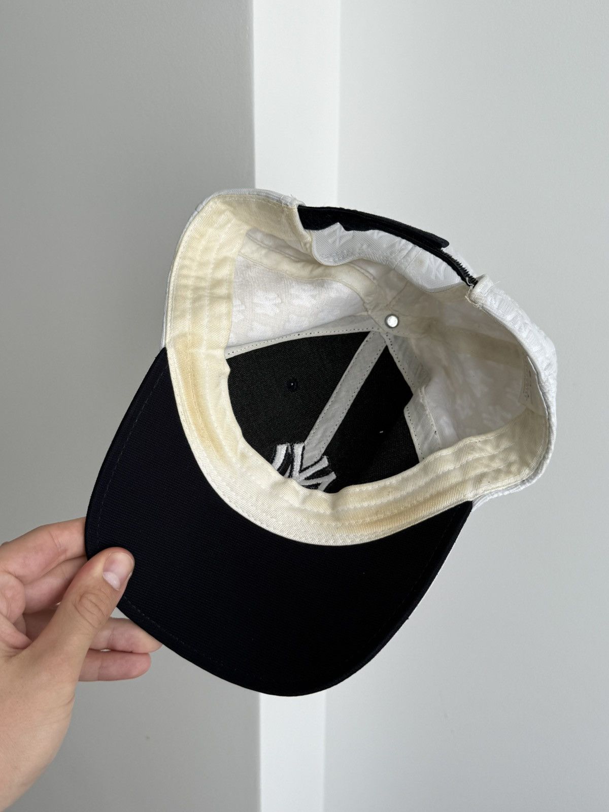 New York Yankees Vintage New York Yankees Monogram Cap Size ONE SIZE - 5 Thumbnail
