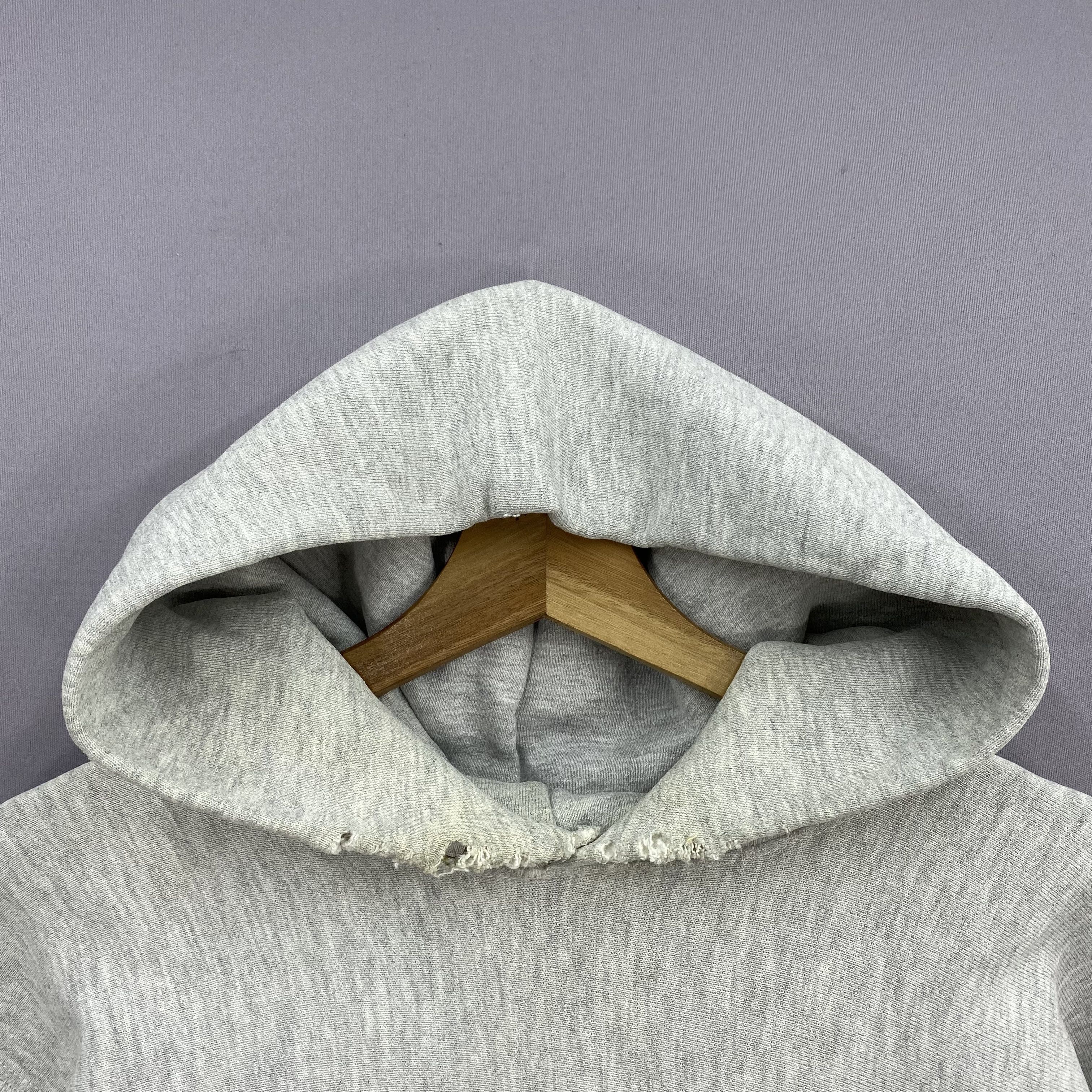Champion Vintage 80s Champion Reverse Weave Pomfret School Hoodie Size US L / EU 52-54 / 3 - 7 Thumbnail