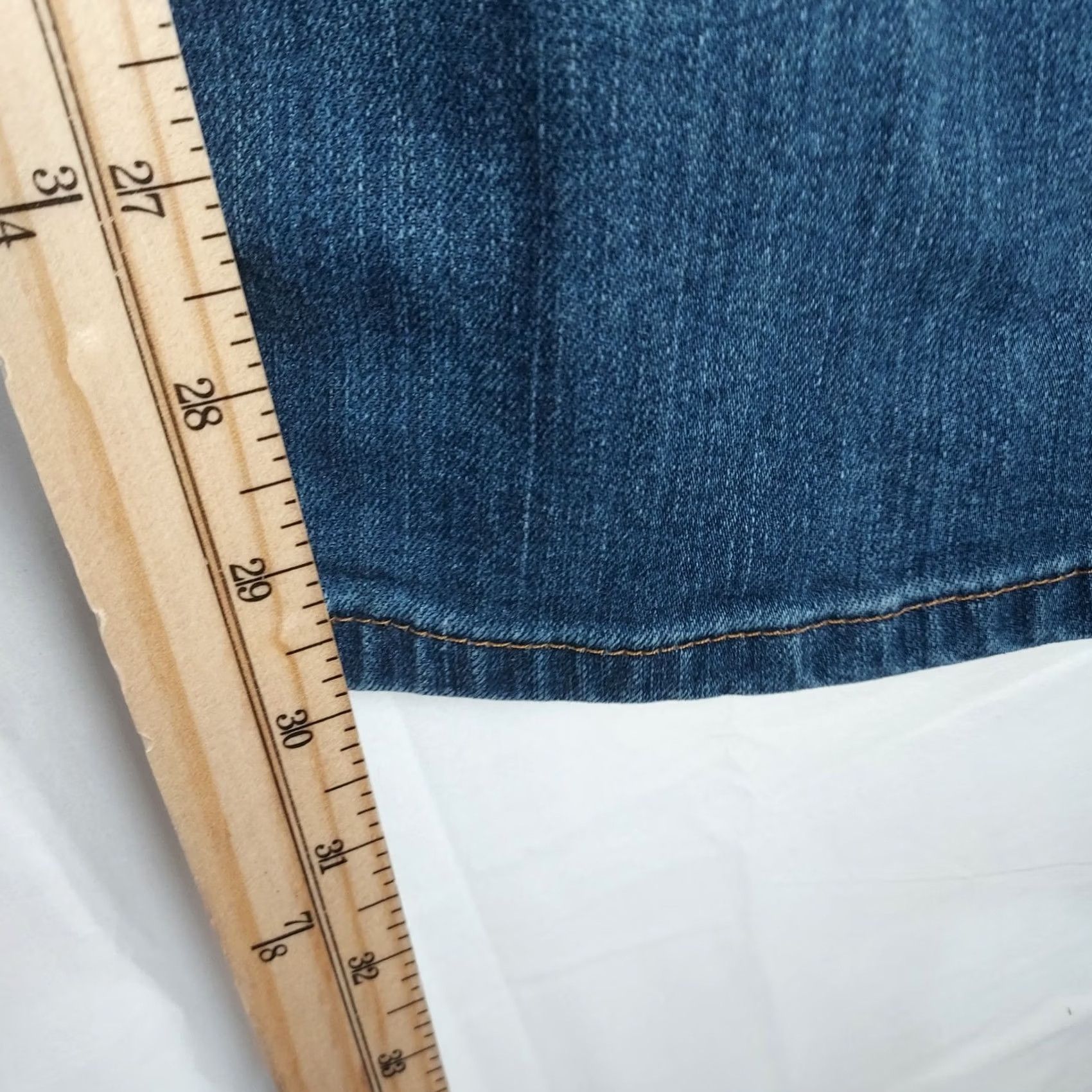 Carhartt Carhartt Jeans Men’s 48×30 Relaxed Fit Medium Blue Denim 5-Pocket Straight Zip Machine Washable Mens Size US 32 / EU 48 - 6 Thumbnail